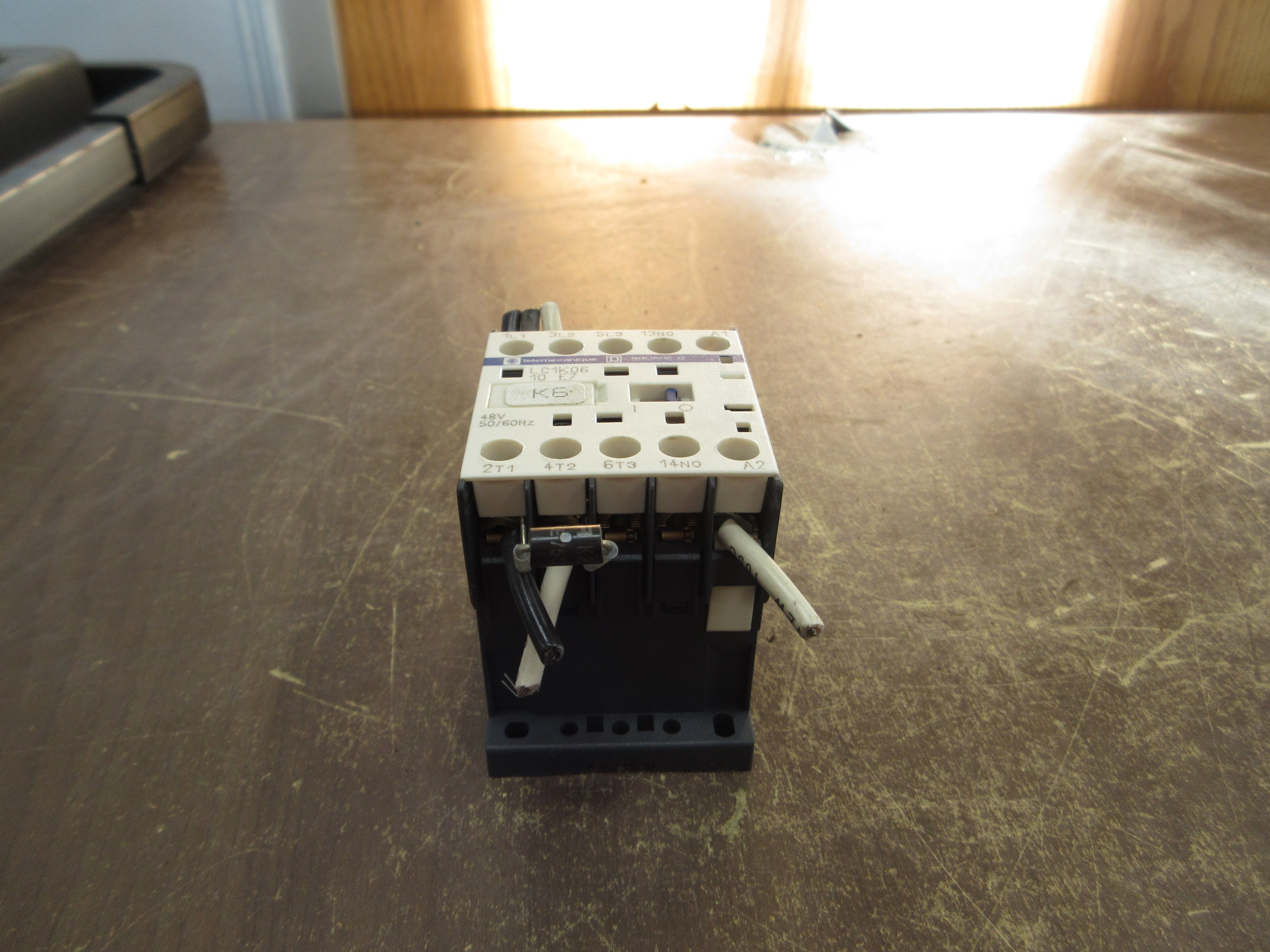 Square D Contactor LC1K06 10 E7 48V Coil Used