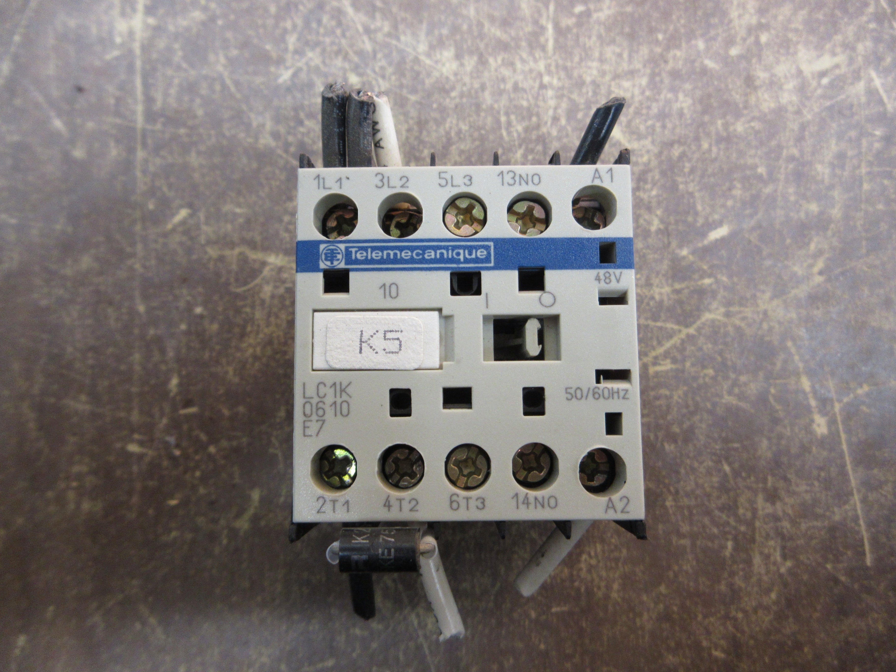 Telemecanique Contactor LC1K 0610 E7 48V Coil Used