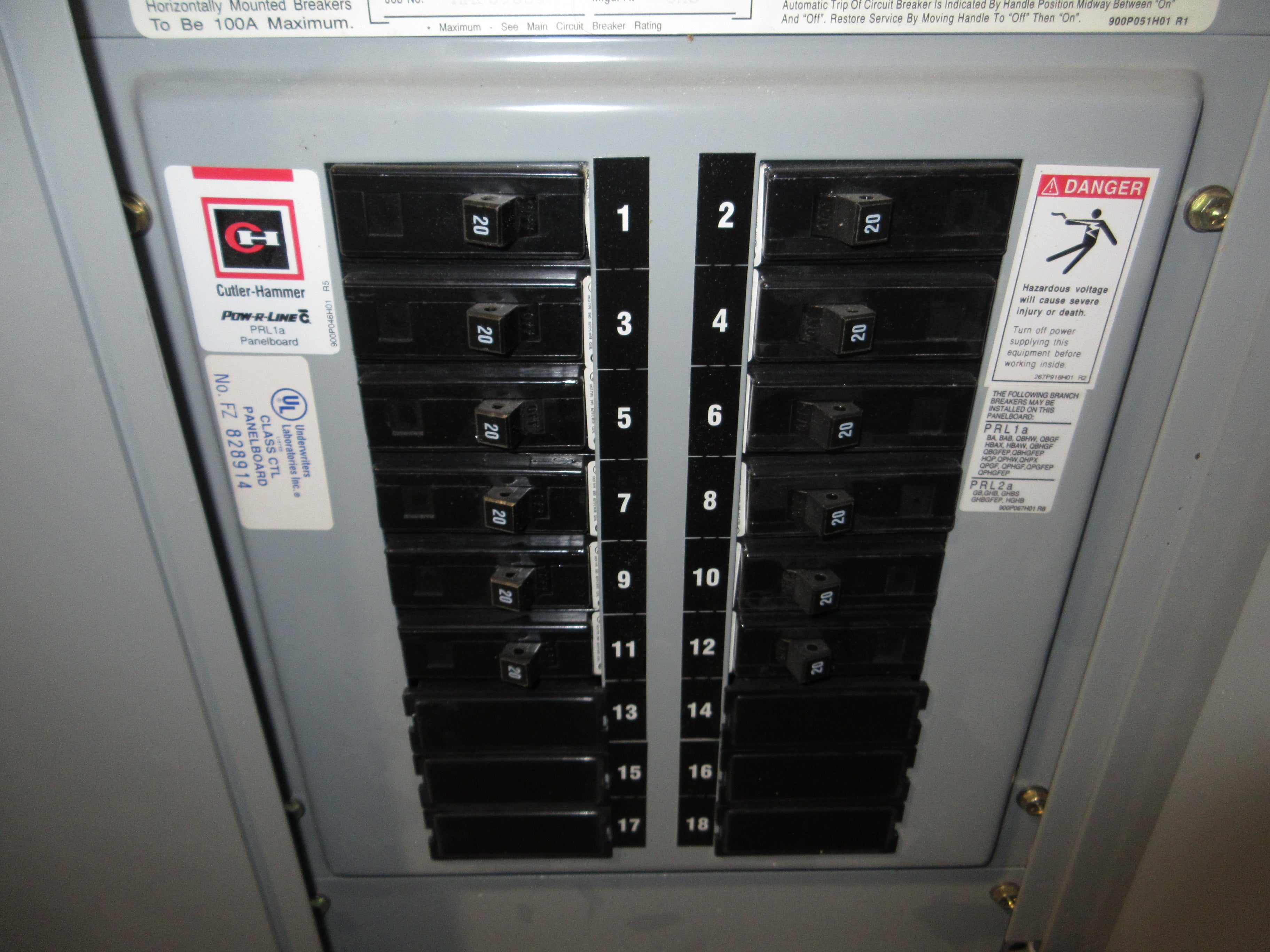 Cutler-Hammer Main Lug Breaker Panel 1C96652G01 225A 120V 3Ph 4W 18-Slot Used