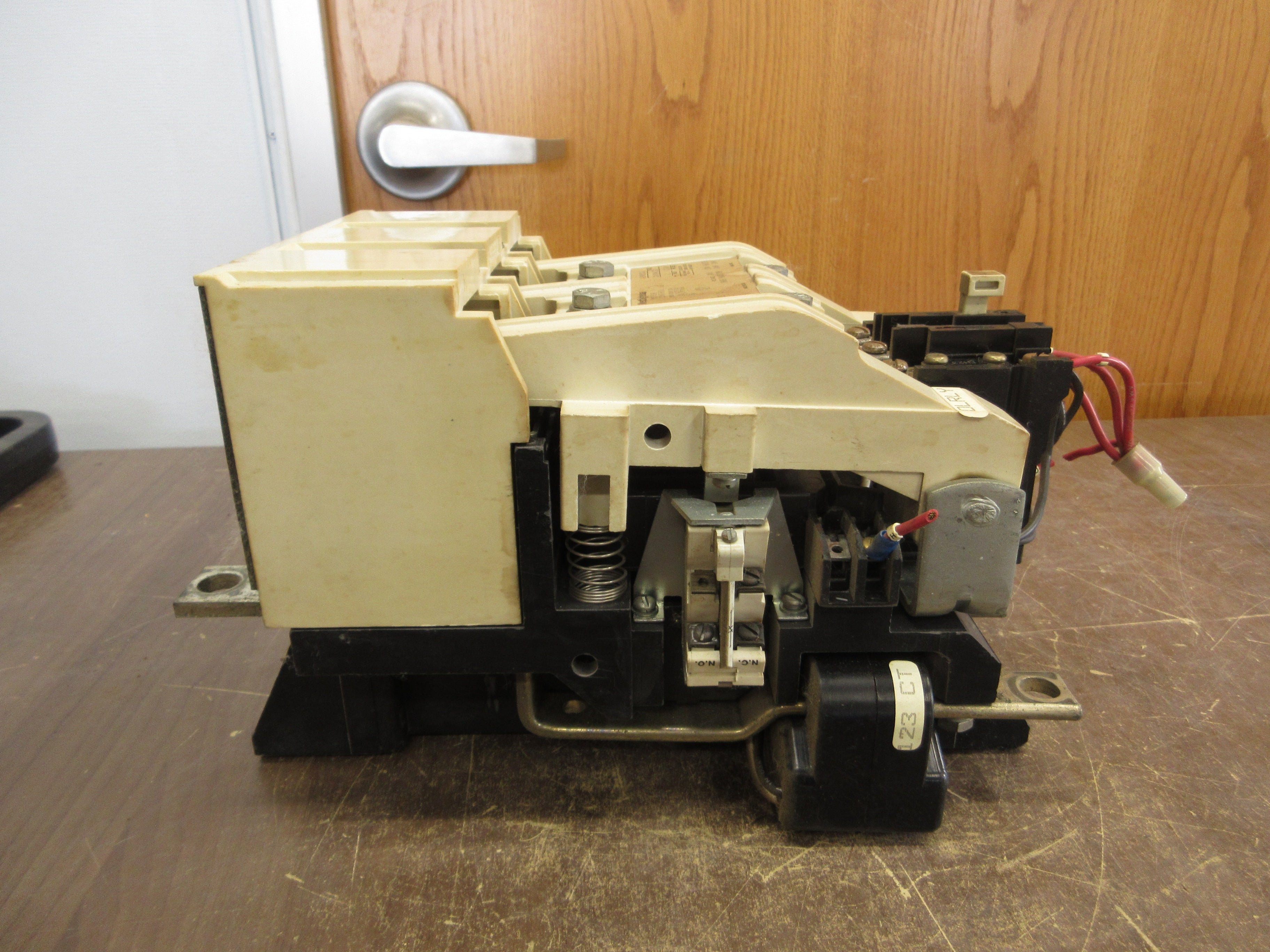 Westinghouse Size 5 Starter A200M5CAC 600V 3Ph 200HP Used