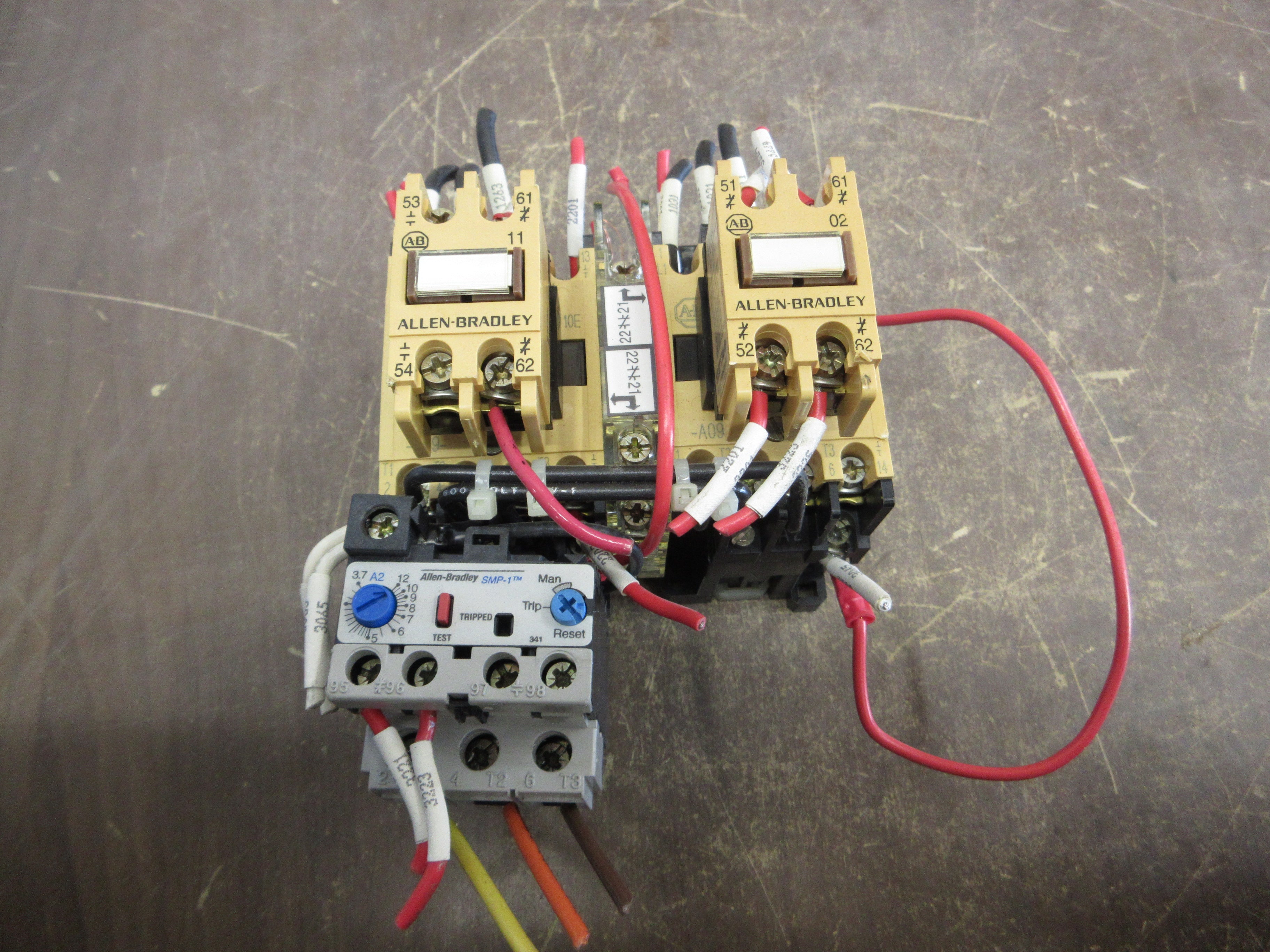 Allen-Bradley Reversing Starter 100-A09ND3 / 193-A2F1 120V Coil Trip: 3.7-12A