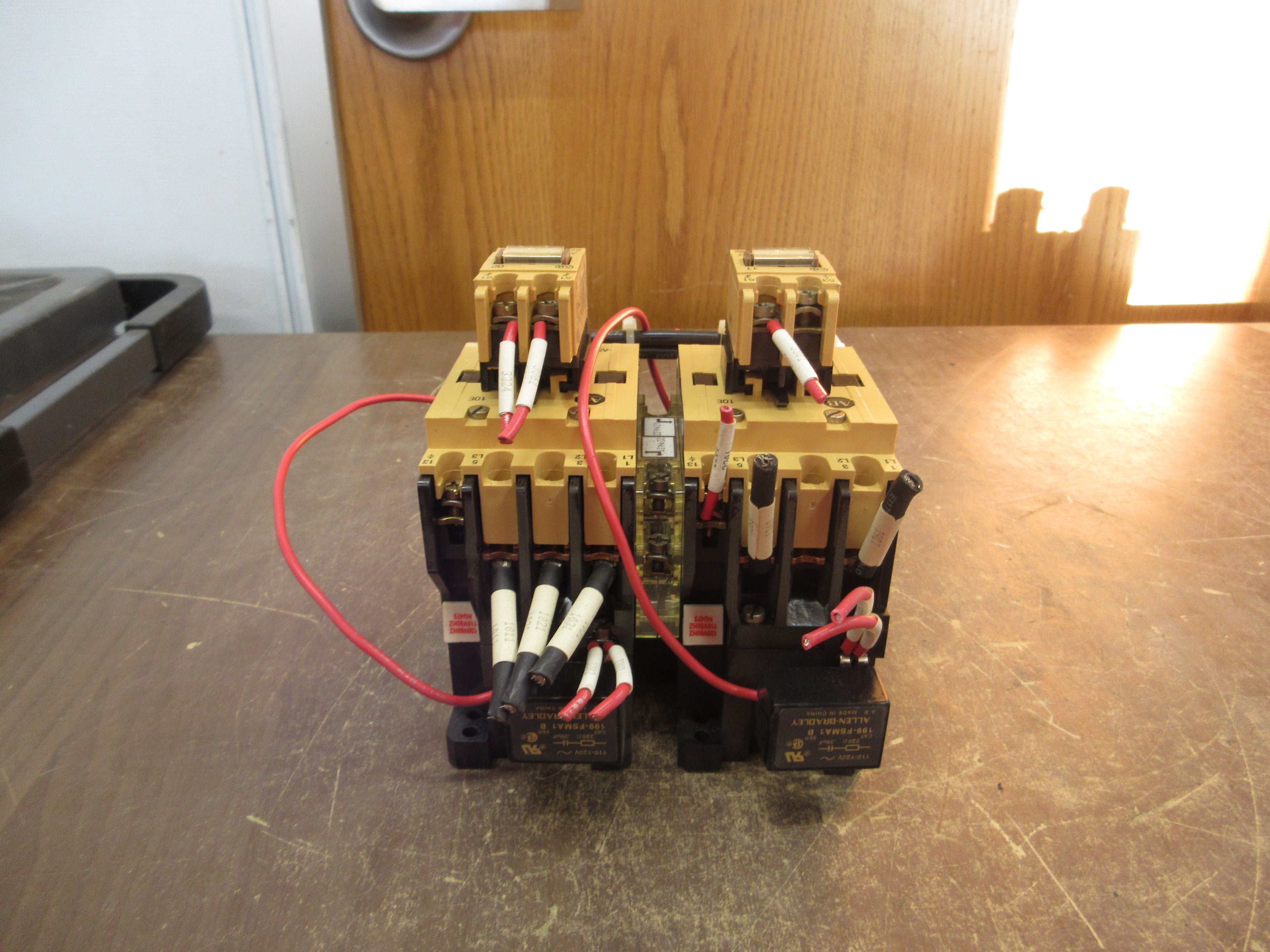 Allen-Bradley Reversing Starter 100-A30N*3 / 193-A2H1 120V Coil Trip: 12-32A