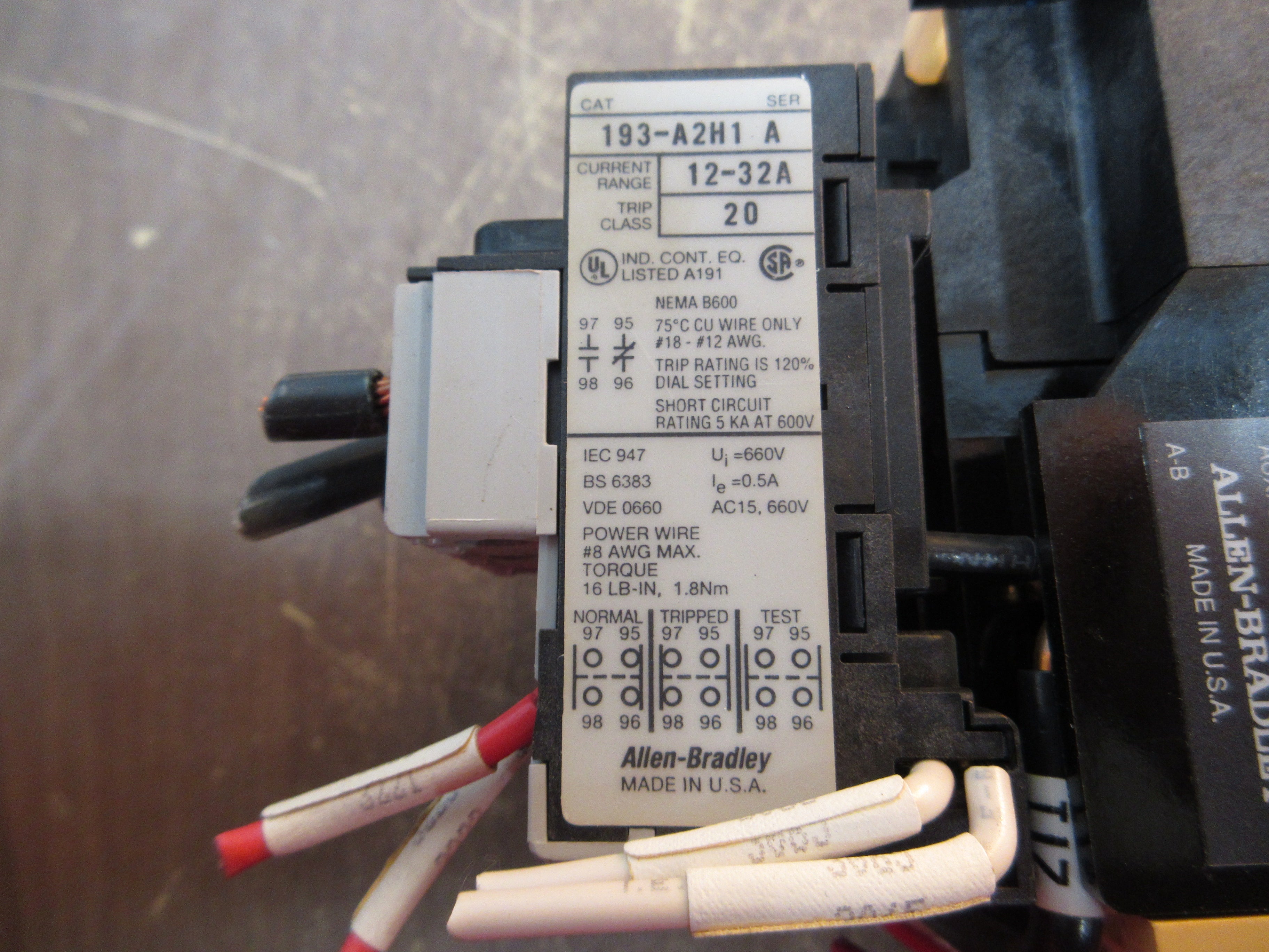 Allen-Bradley Reversing Starter 100-A30N*3 / 193-A2H1 120V Coil Trip: 12-32A