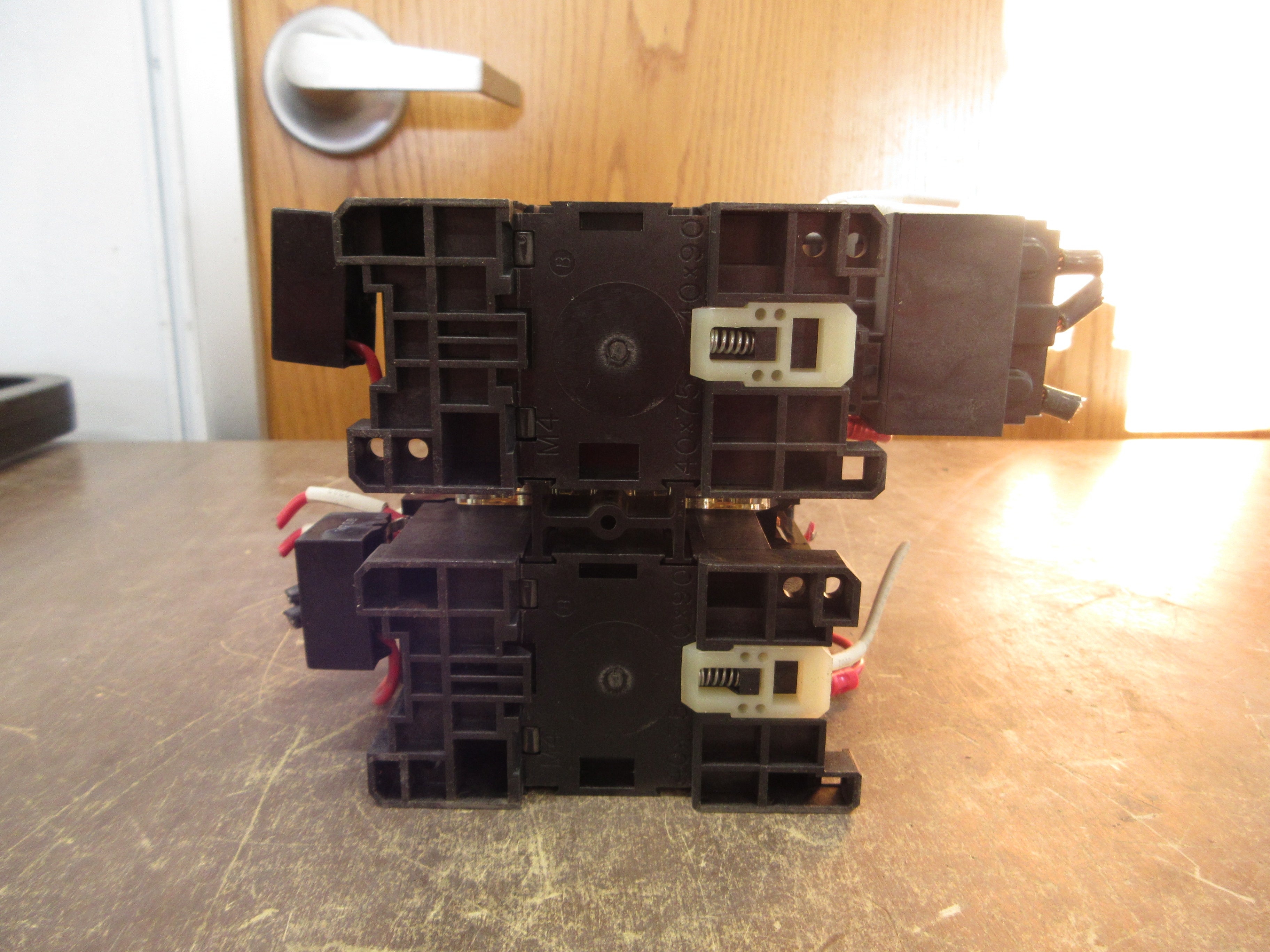 Allen-Bradley Reversing Starter 100-A30N*3 / 193-A2H1 120V Coil Trip: 12-32A