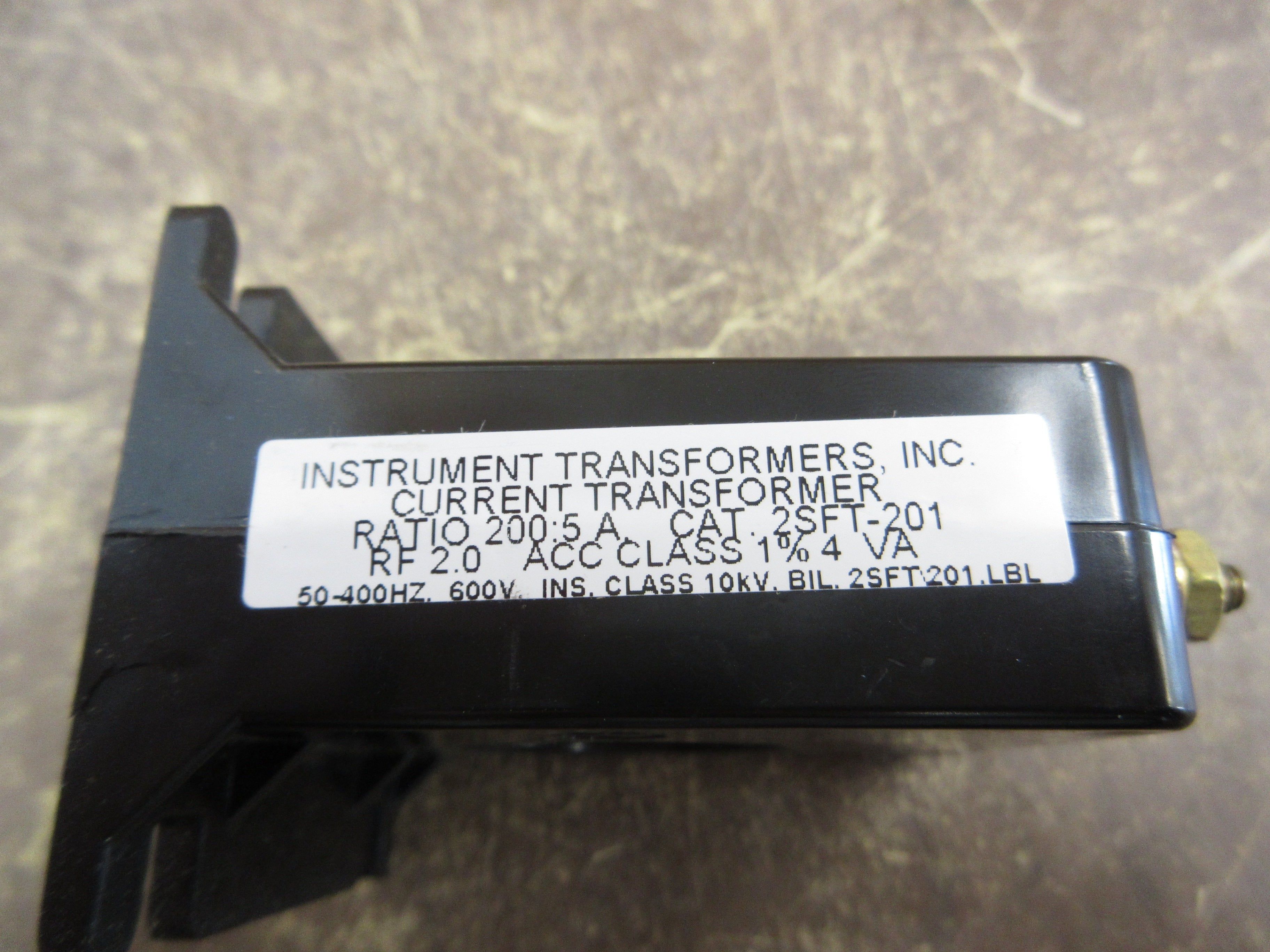 Instrument Transformers Current Transformer 2SFT201 Ratio: 200:5A Used
