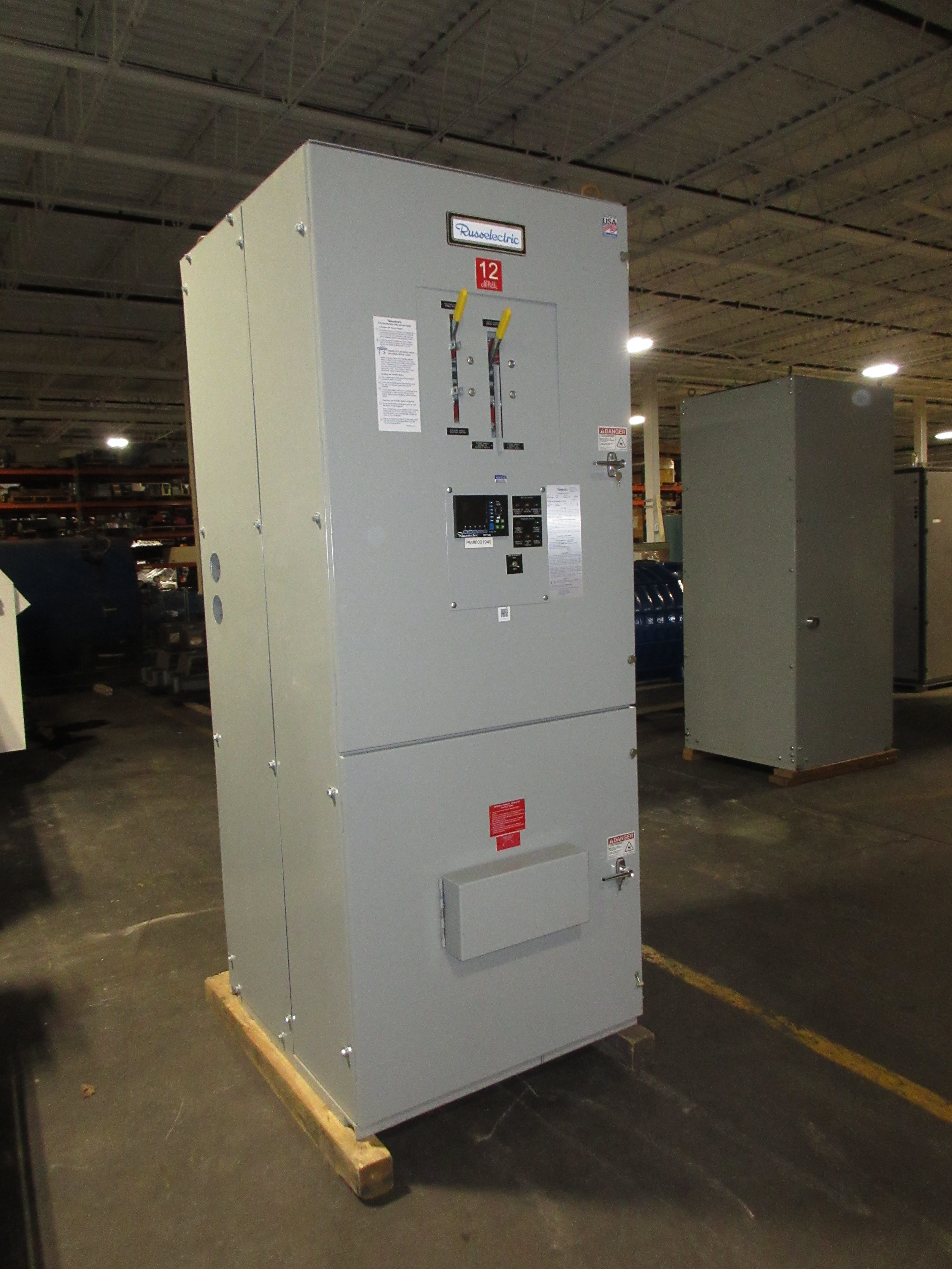 Russelectric Automatic Transfer Switch w/ Bypass RTS03-ABLB6004AMF1-RPTCS05 Used