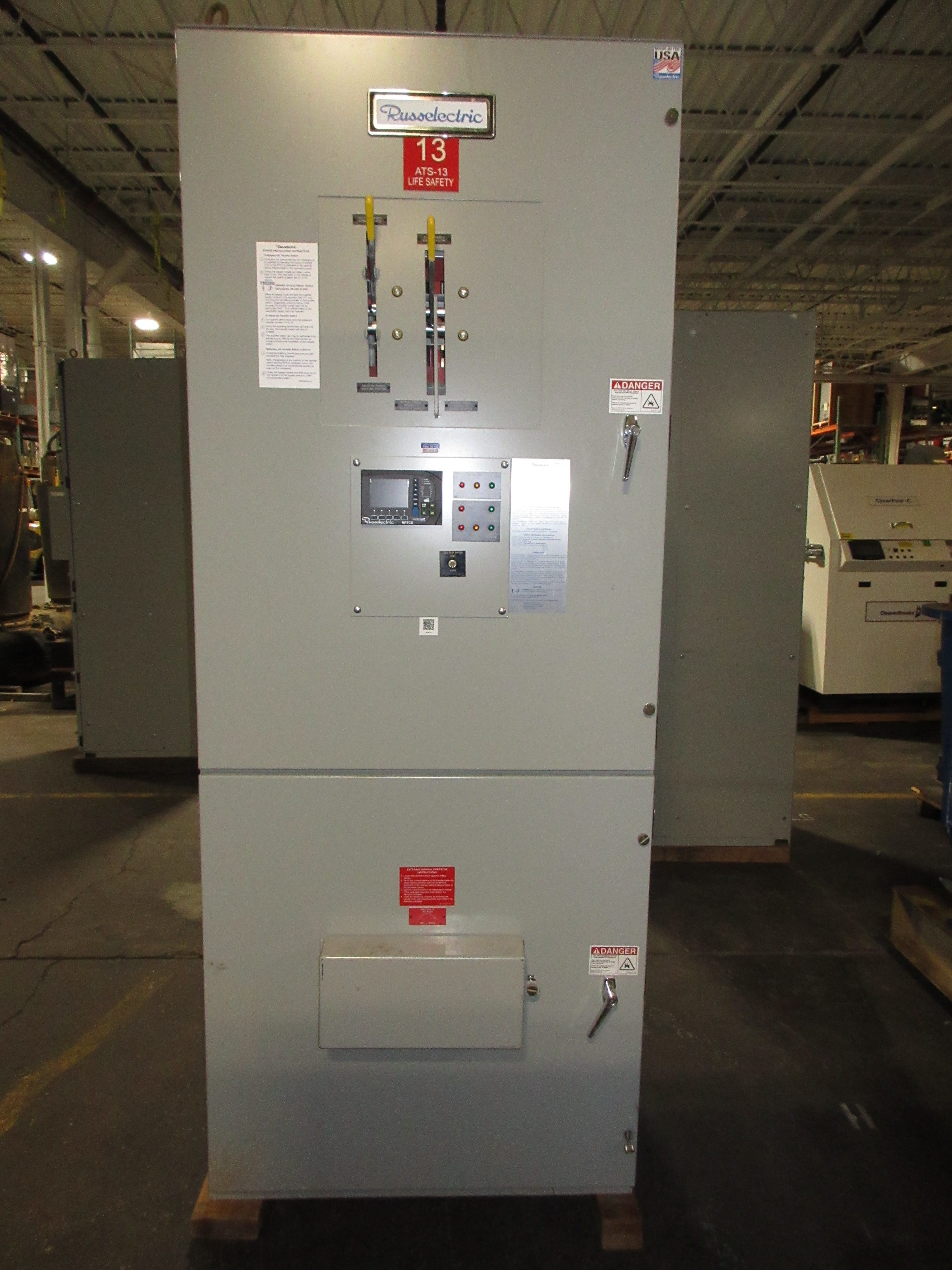 Russelectric Automatic Transfer Switch w/ Bypass RTS03-ABLB2254AMF1-RPTCS05 Used