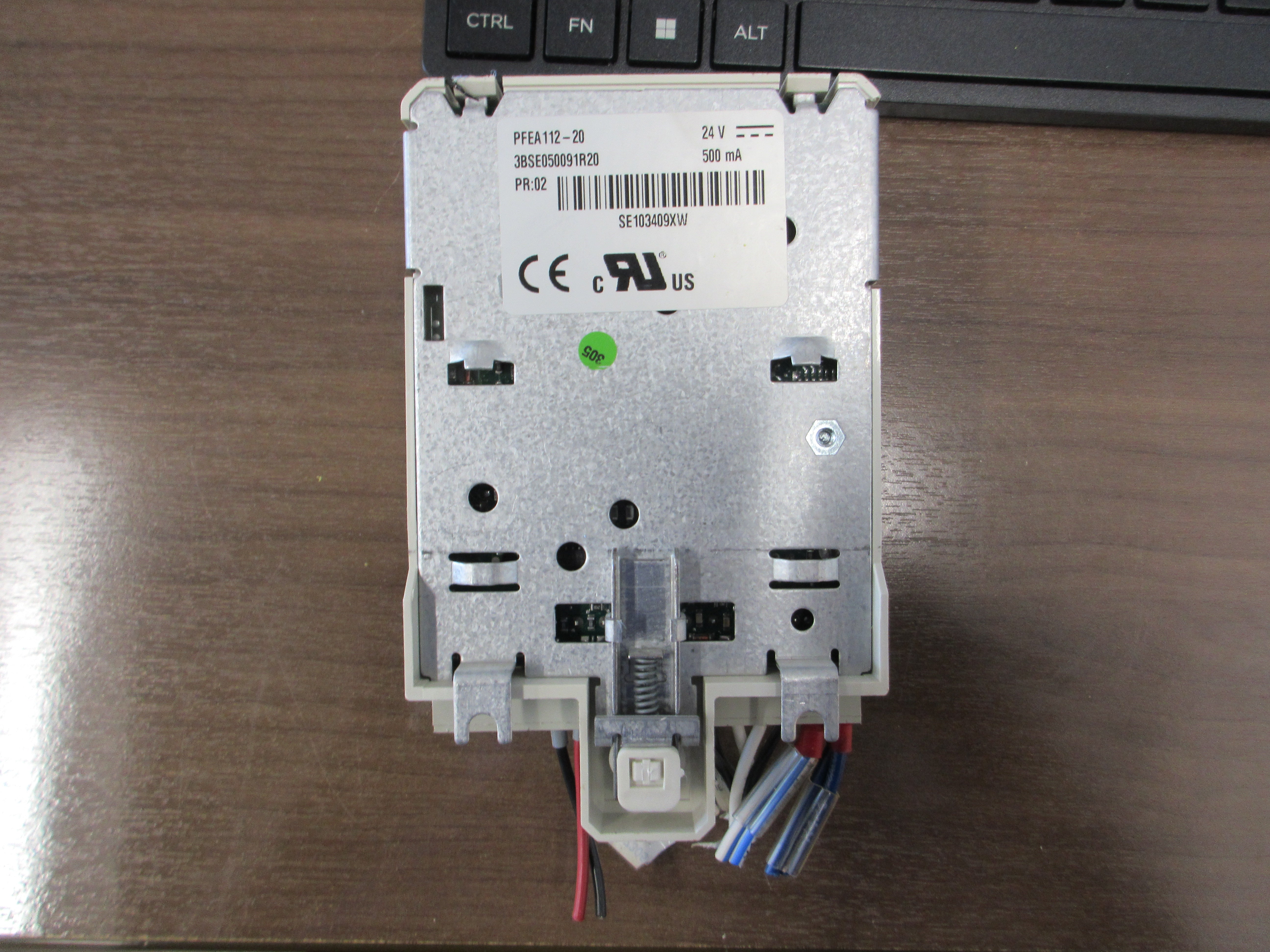 ABB PFEA112-20 Tension Electronics 3BSE050091R20 PR:02 24 VDC 500 MA Used