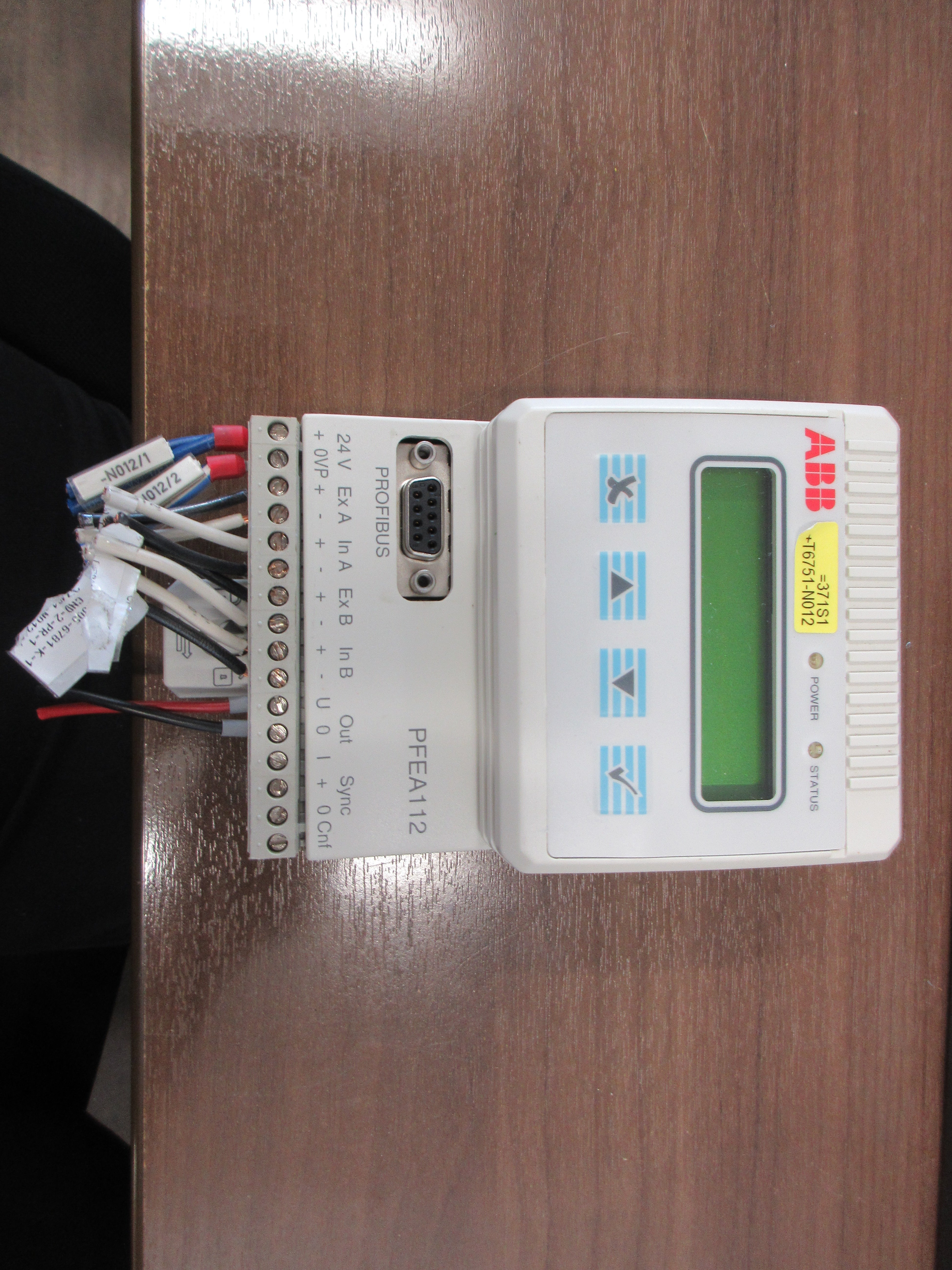 ABB PFEA112-20 Tension Electronics 3BSE050091R20 PR:02 24 VDC 500 MA Used