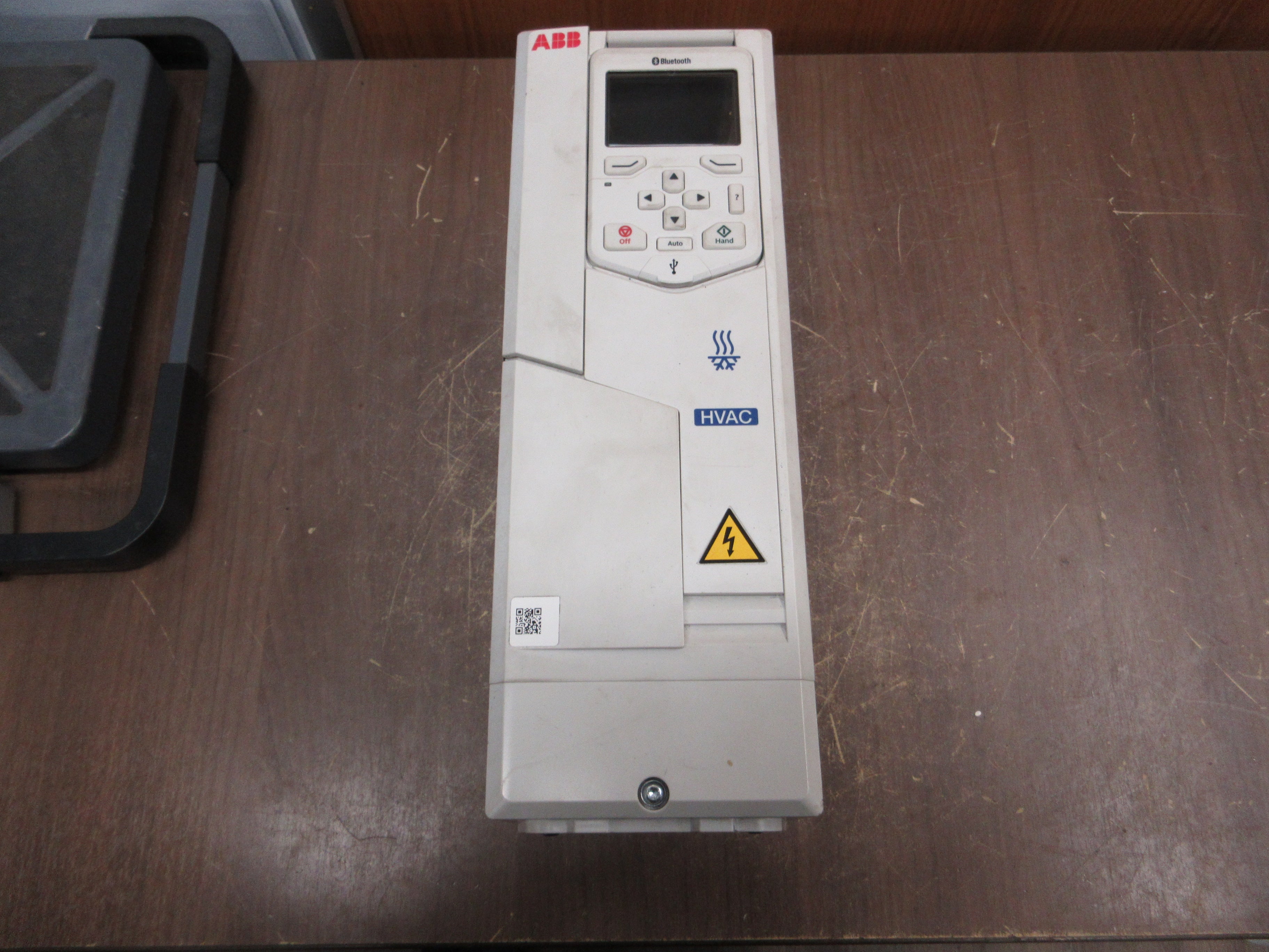 ABB ACH580 AC Drive ACH580-01-012A-4+J429 7.5HP 3Ph w/ Keypad Used