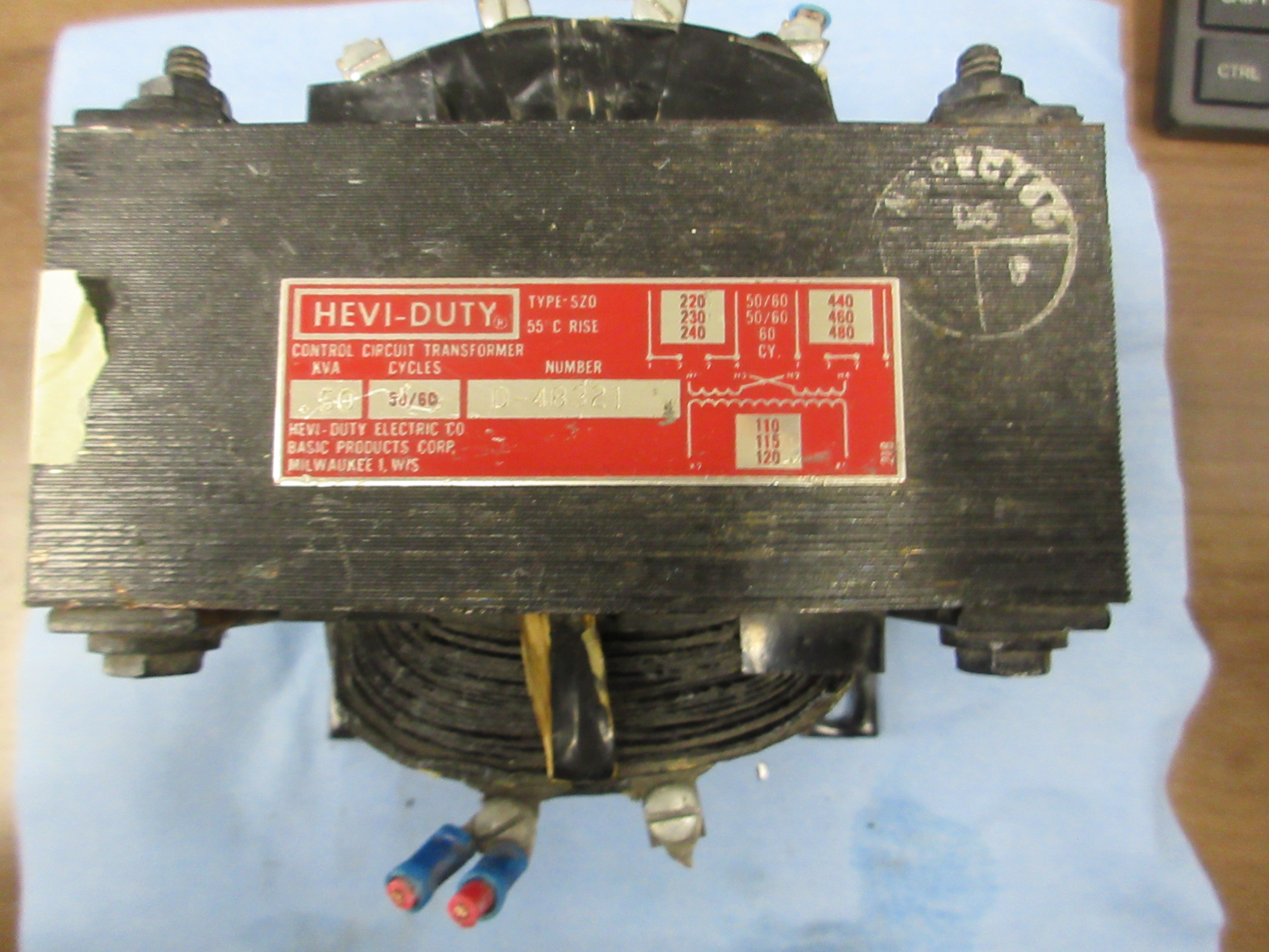 Hevi - Duty Type 520 Control Transformer D- 48321 0.50KVA Pri: 240/480V Used