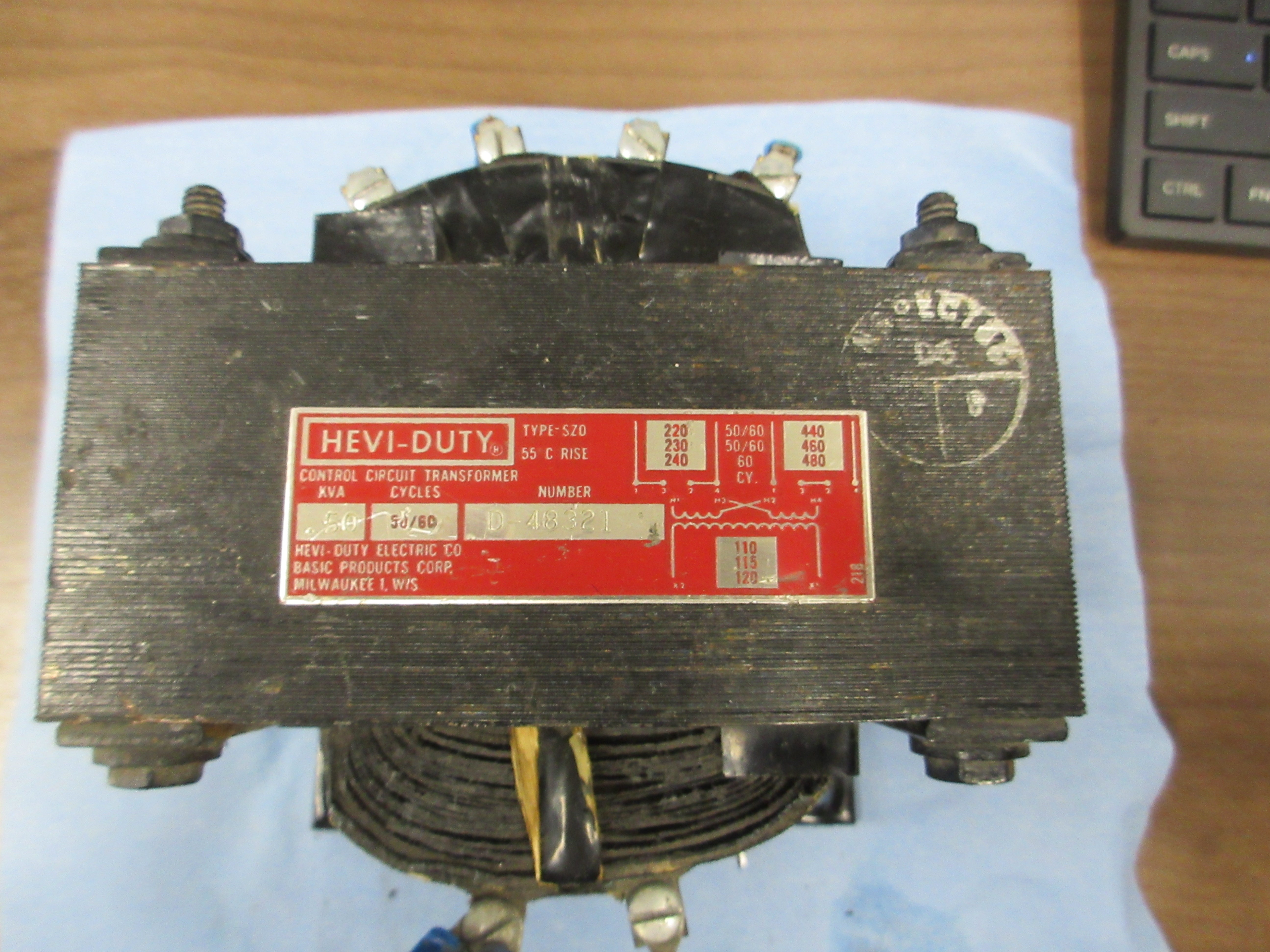 Hevi - Duty Type 520 Control Transformer D- 48321 0.50KVA Pri: 240/480V Used