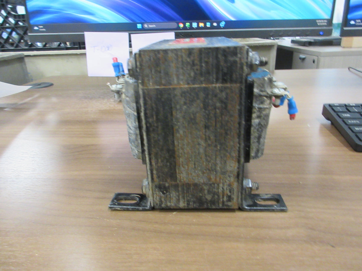 Hevi - Duty Type 520 Control Transformer D- 48321 0.50KVA Pri: 240/480V Used