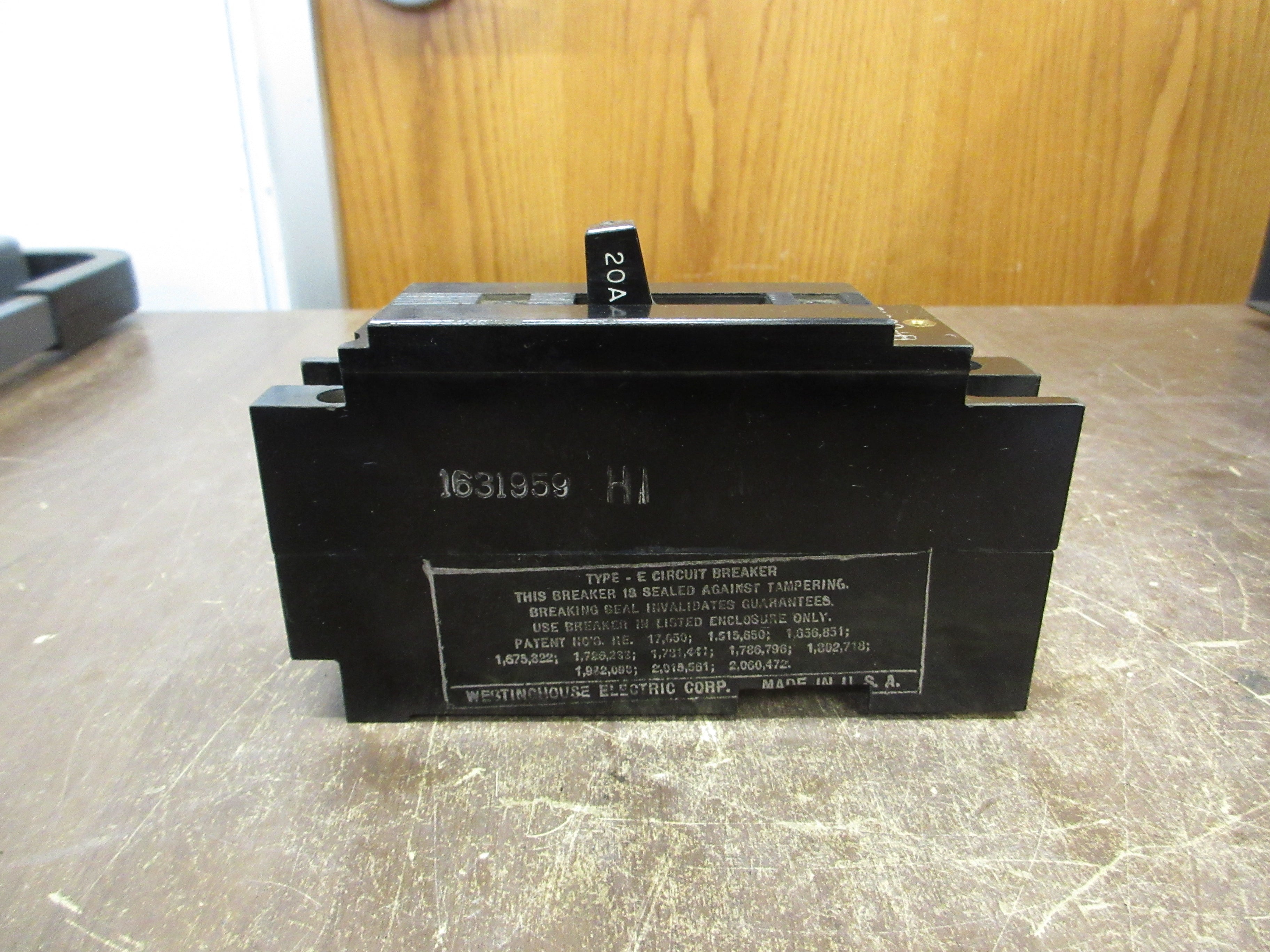Westinghouse Circuit Breaker E1020-B 20A 277V 1P Used