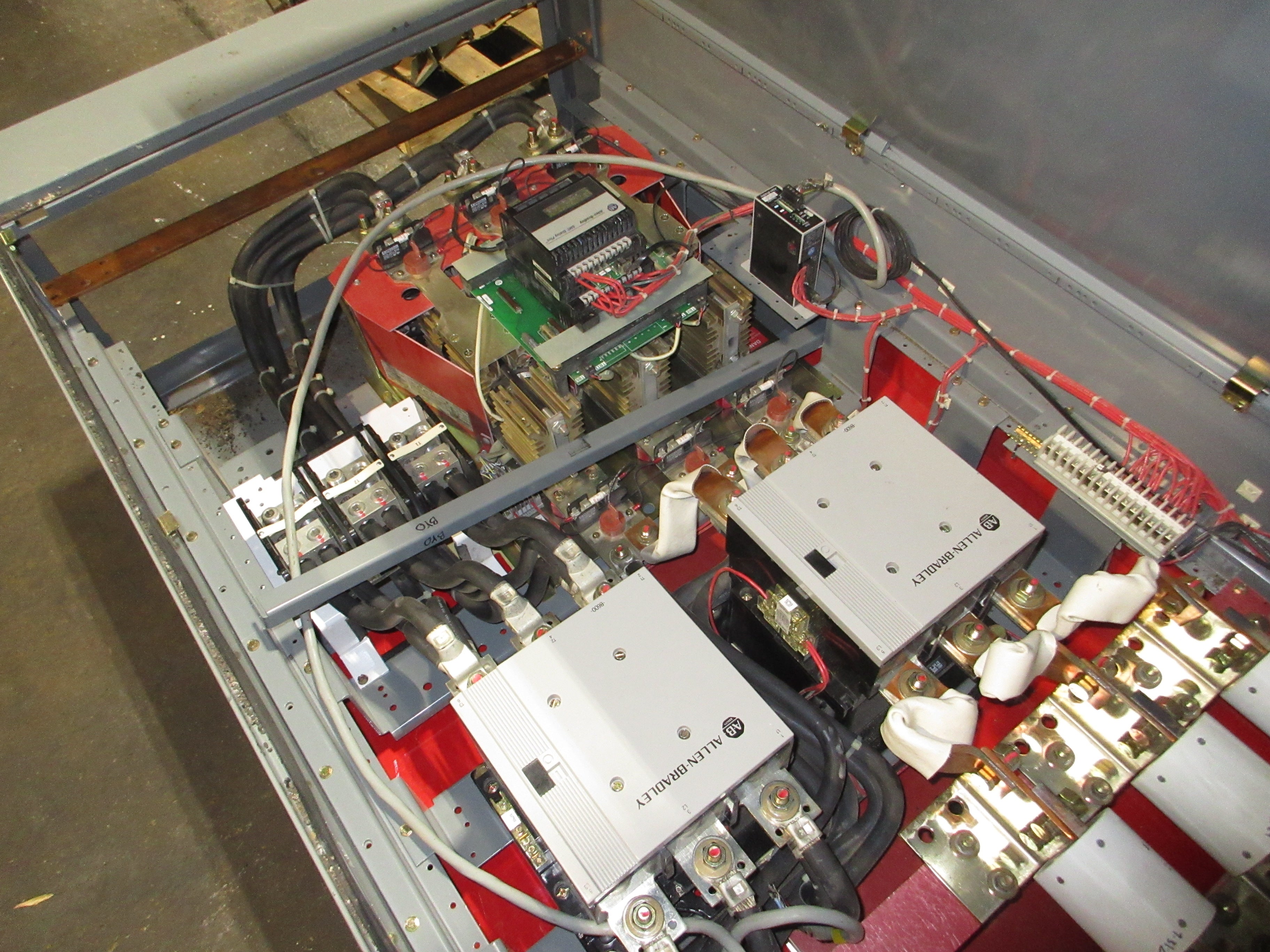 Allen-Bradley 2100 Motor Control Center SNJ BSBY89/10 Ser. N 400HP Used