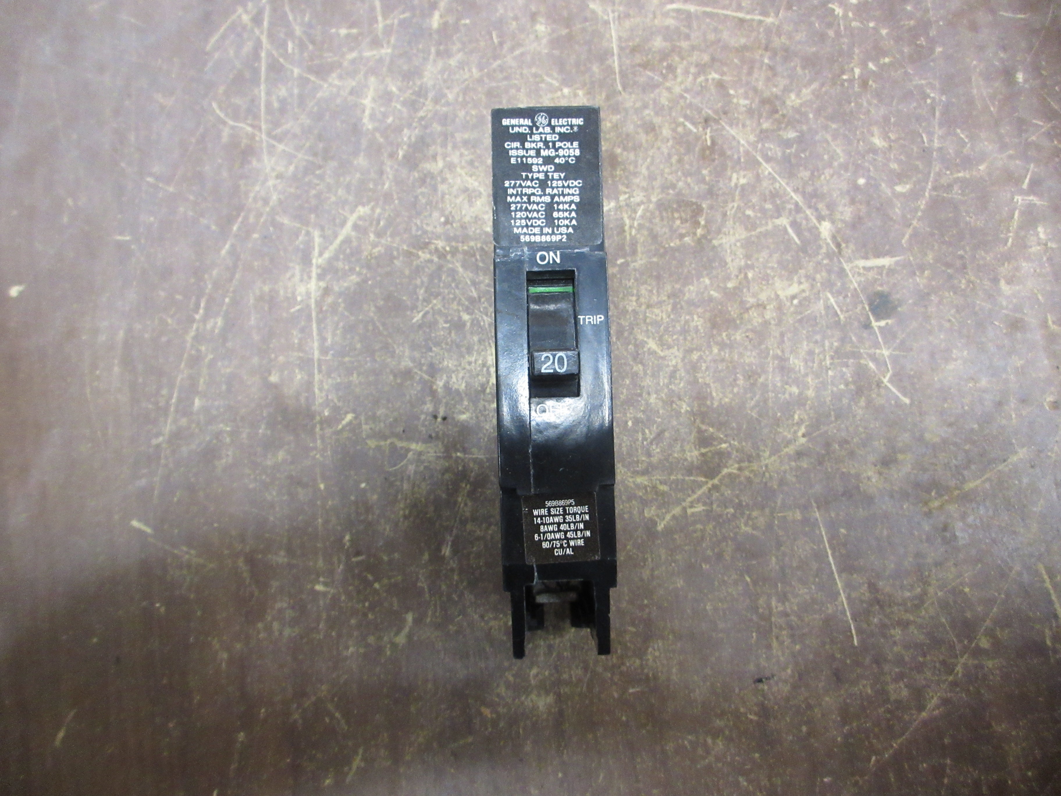 GE Bolt-On Circuit Breaker TEY120 20A 277V 1P *Lot of 4* Used