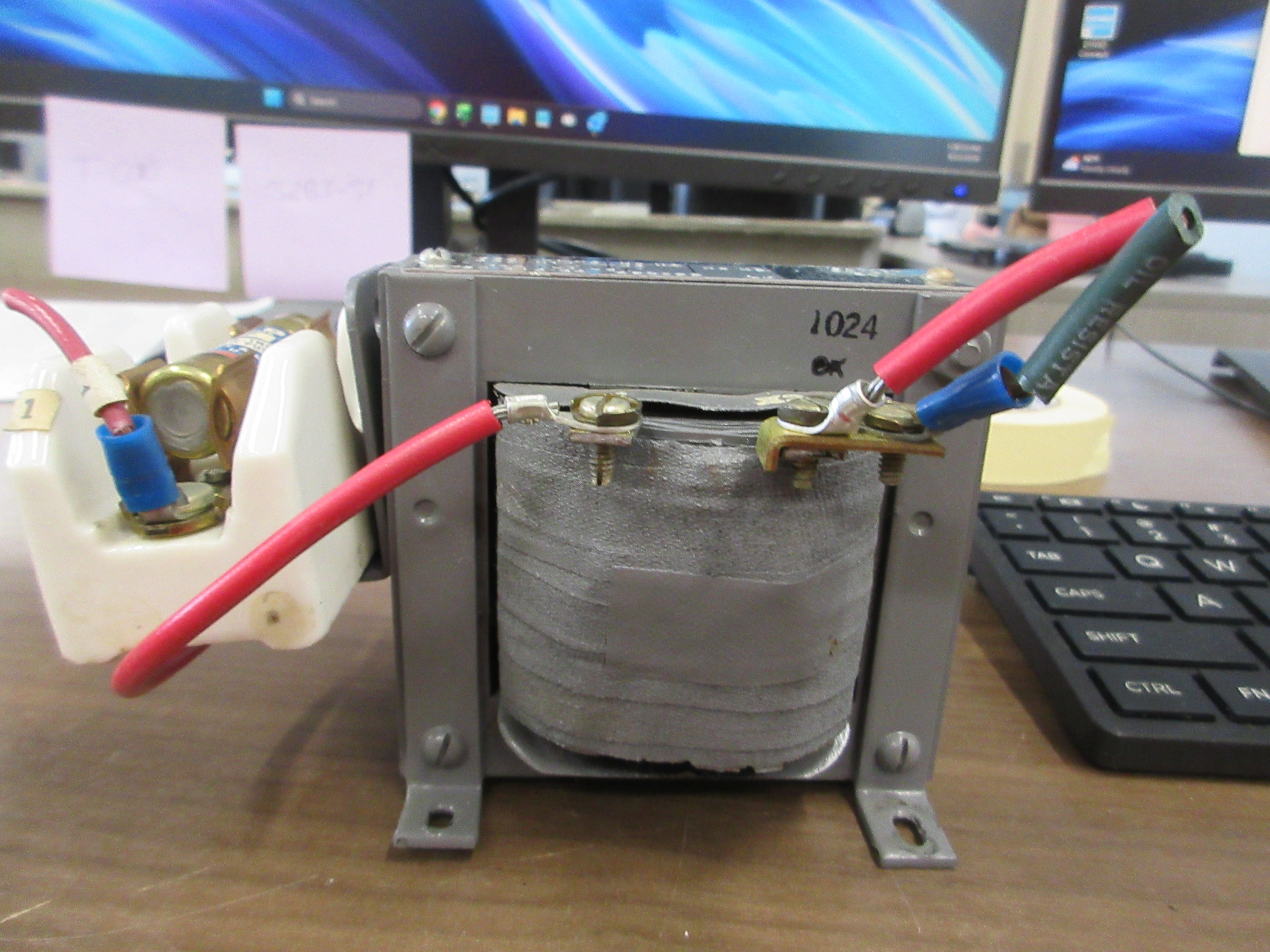 Square D Transformer 9070 AA0-50 50V.A Pri: 220/44V Sec: 110V 50-60Hz Used