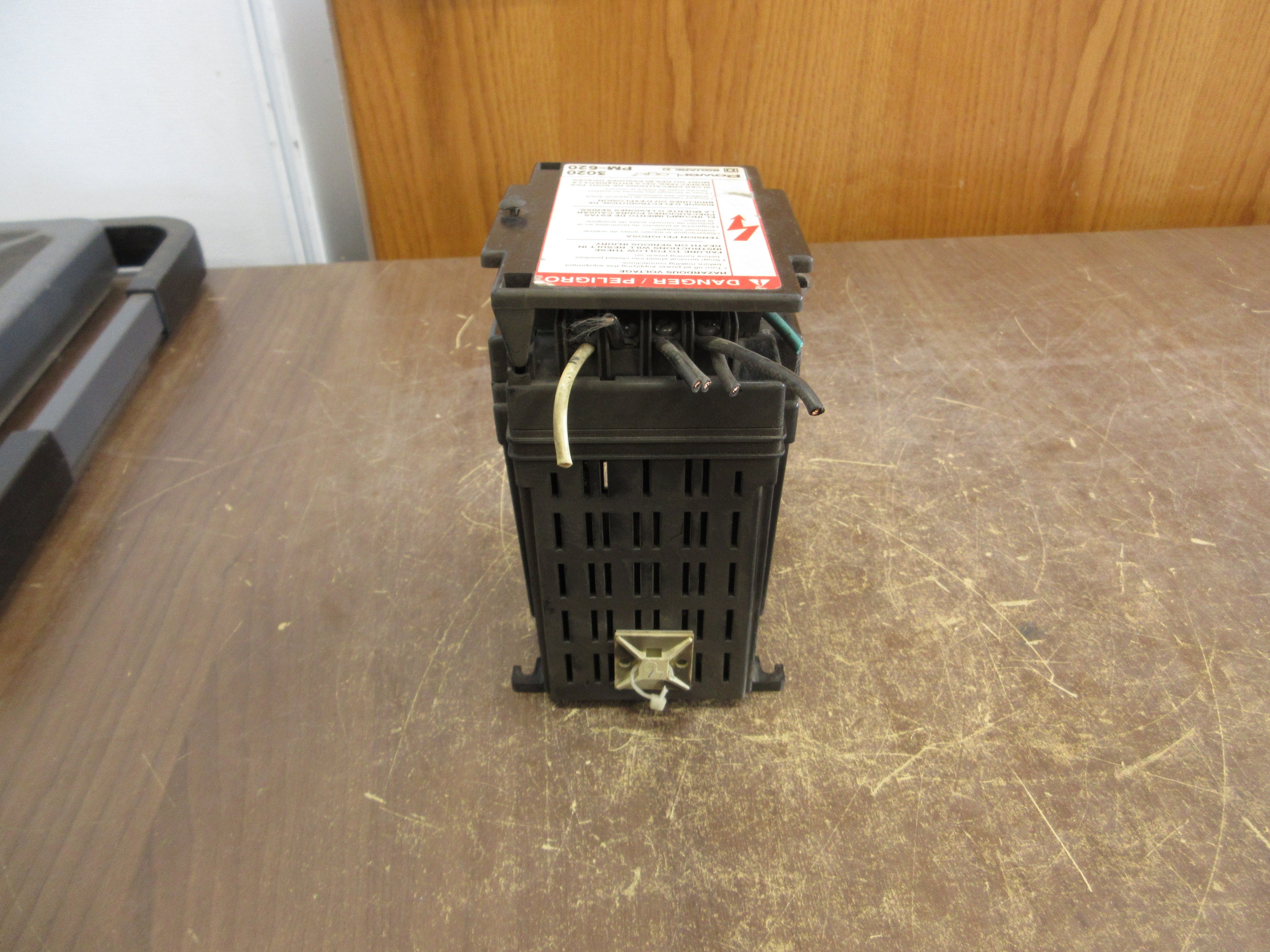 Square D PowerLogic Power Meter 3020 PM-620 Ser. F3 Used