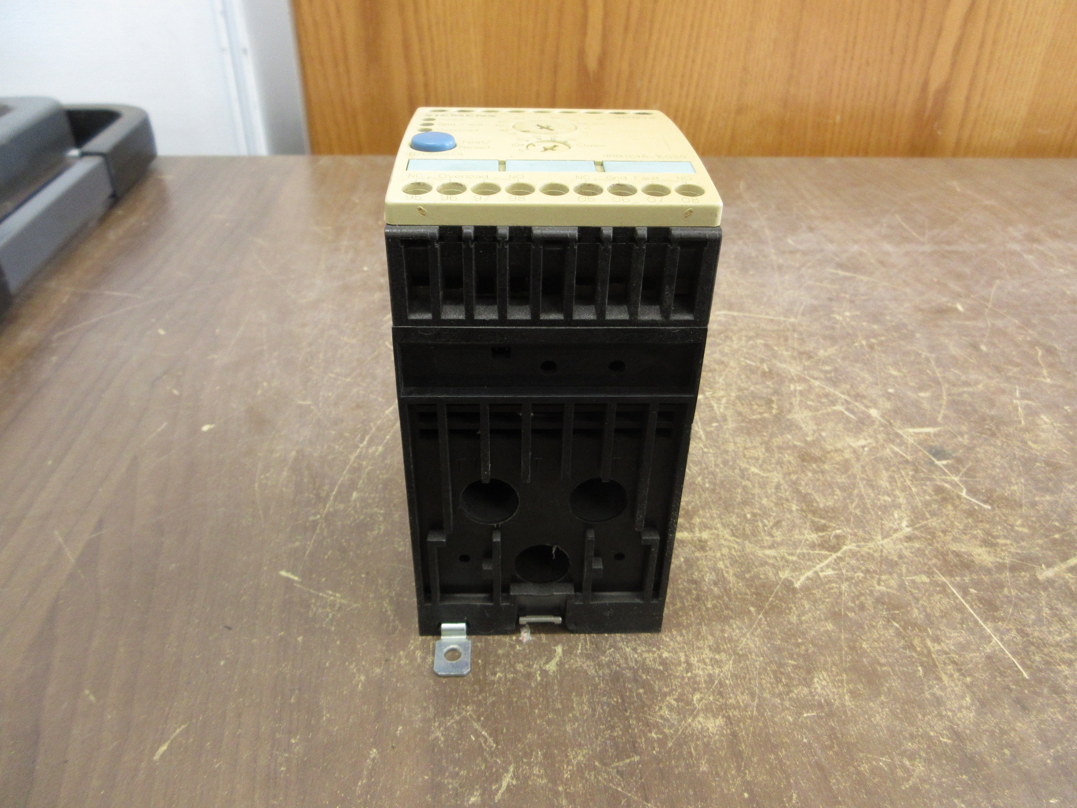 Siemens Solid State Overload 3RB1246-1EG20 Trip: 25-100A Used