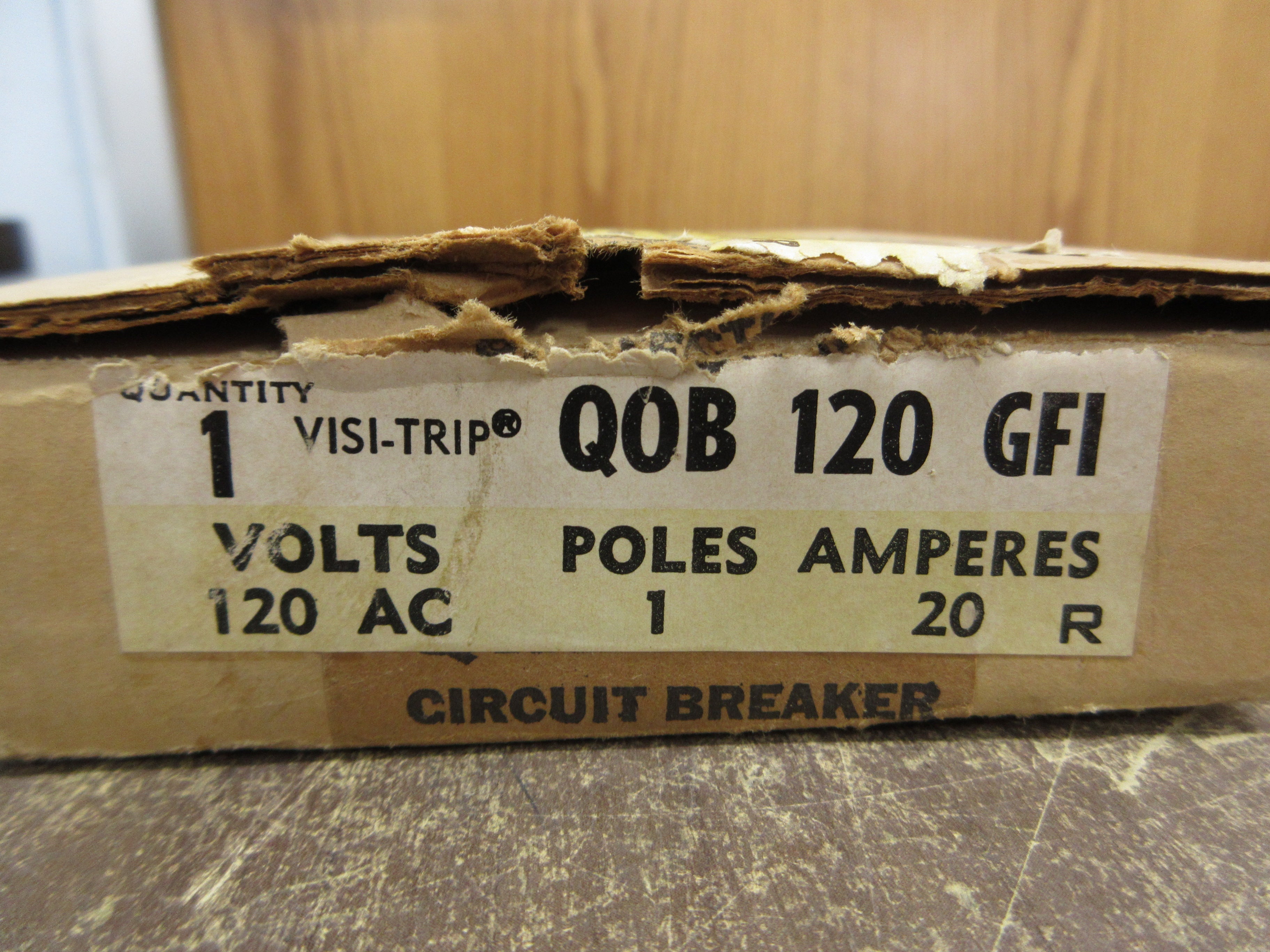 Square D Bolt-On Circuit Breaker QOB120GFI 20A 120V 1P w/ GFI *Missing Screw*