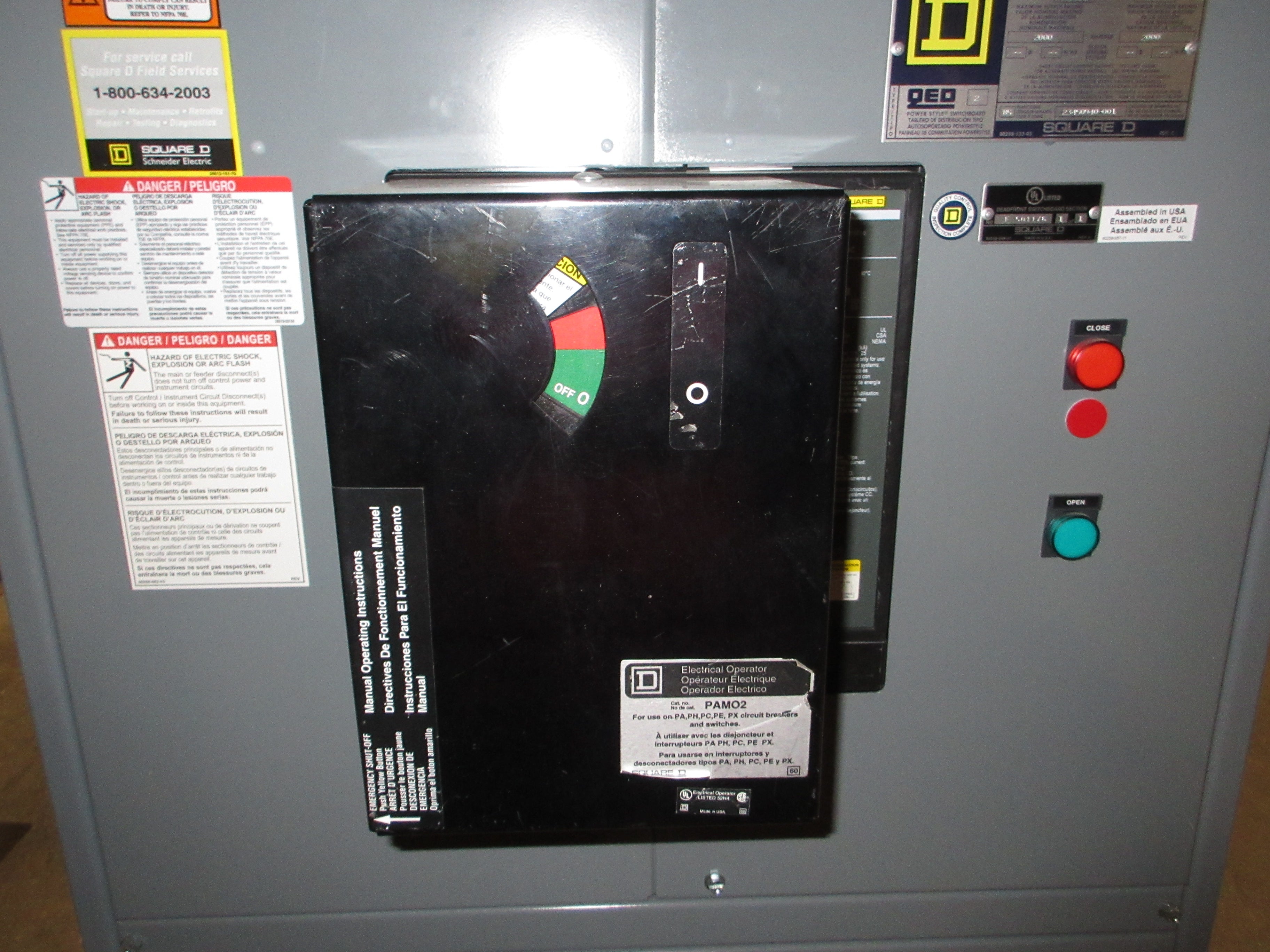 Square D Enclosed DC Circuit Breaker 23450940-001 2000A 500VDC Used