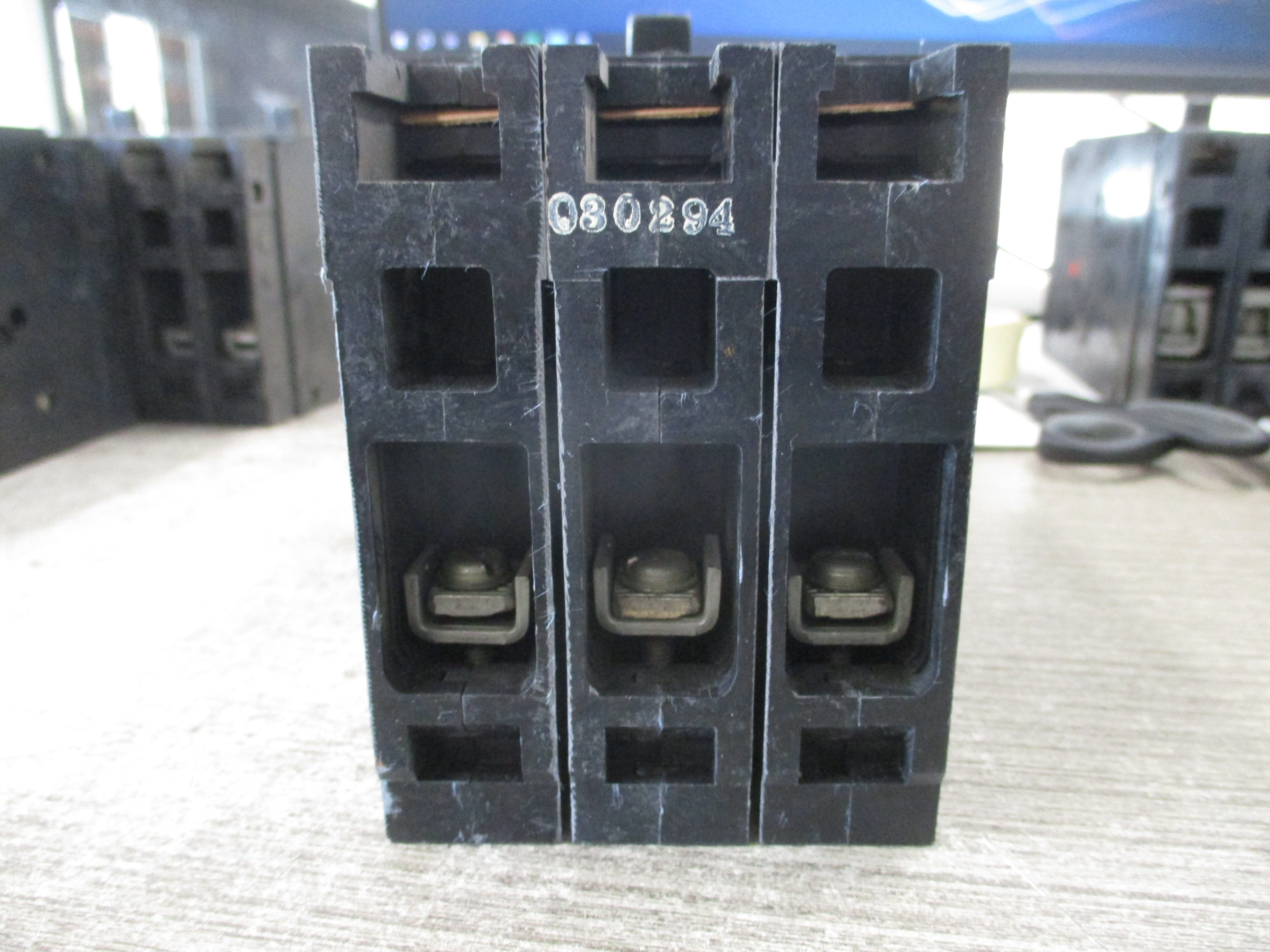 Siemens Circuit Breaker ED63A010 10A 600V 3P *Lug in /  Lug out* Used