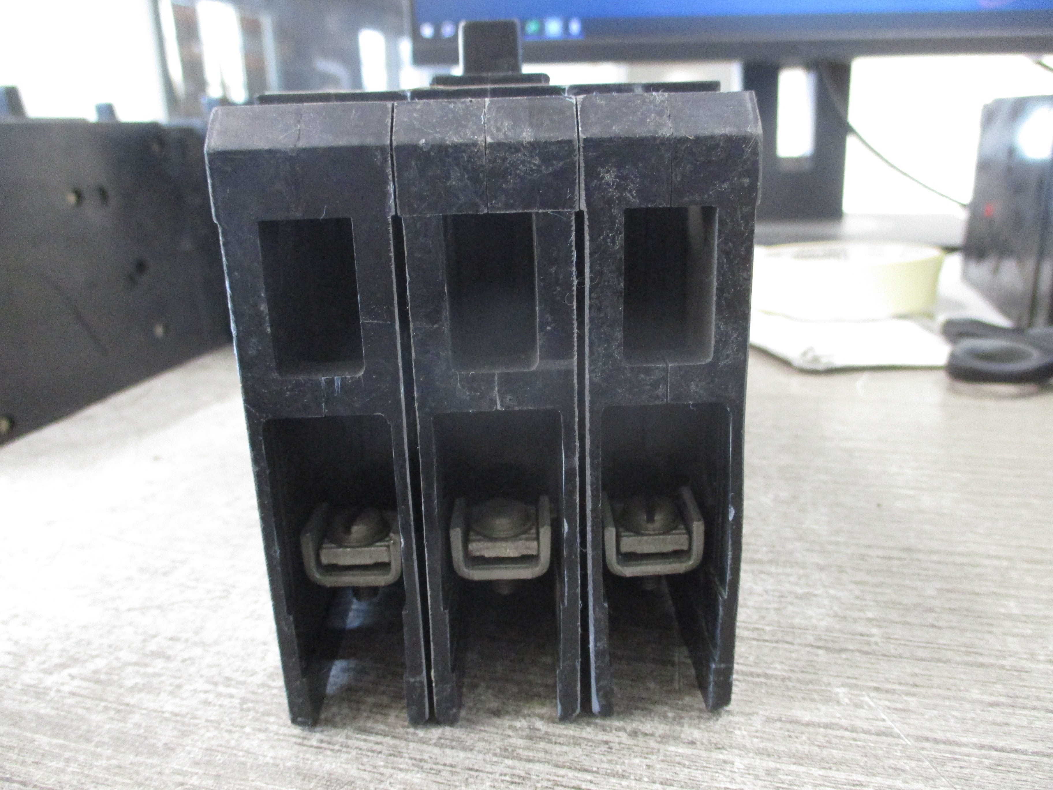 Siemens Circuit Breaker ED63A010 10A 600V 3P *Lug in /  Lug out* Used