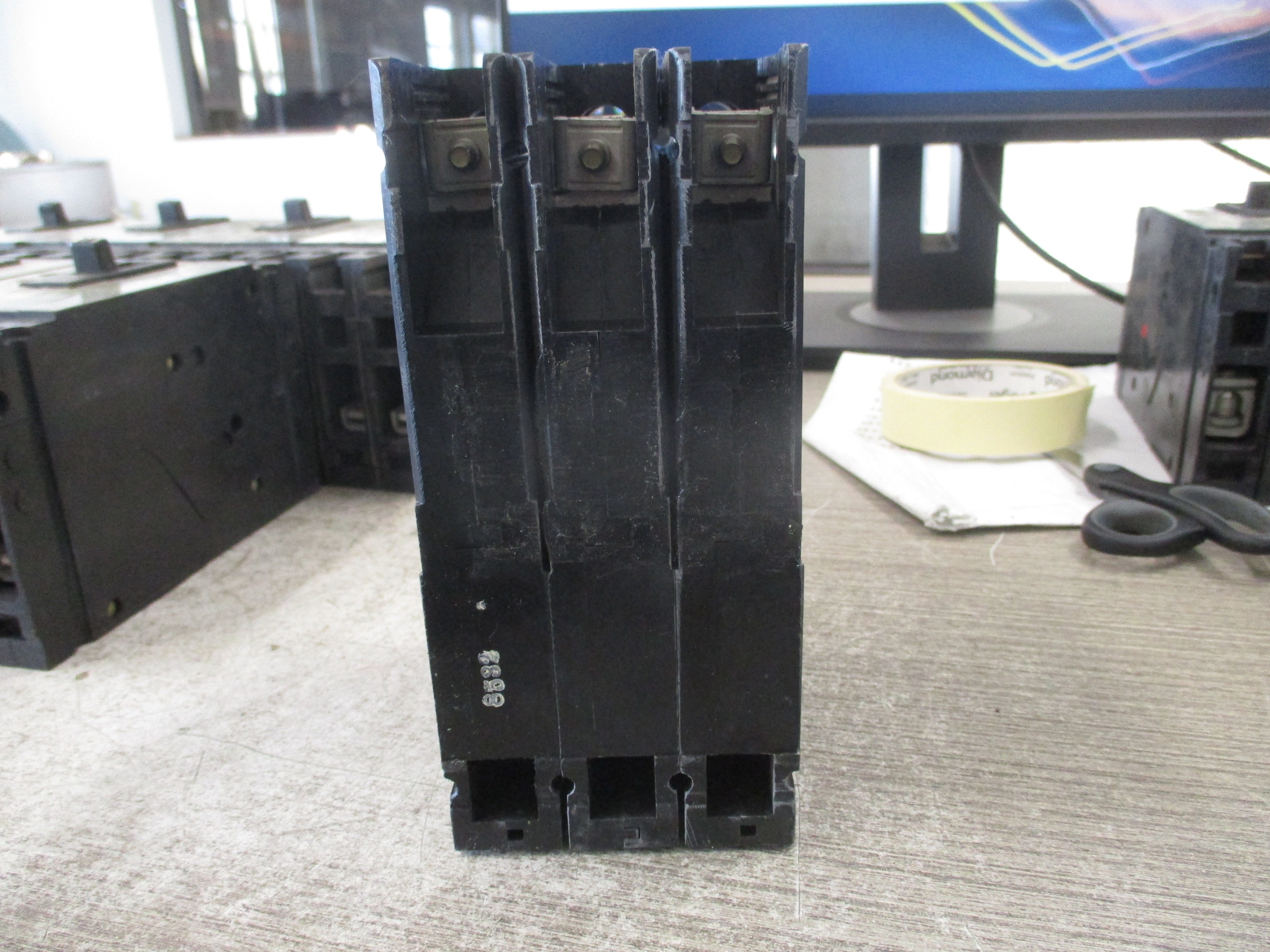 Siemens Circuit Breaker ED63A010 10A 600V 3P *Lug in /  Lug out* Used
