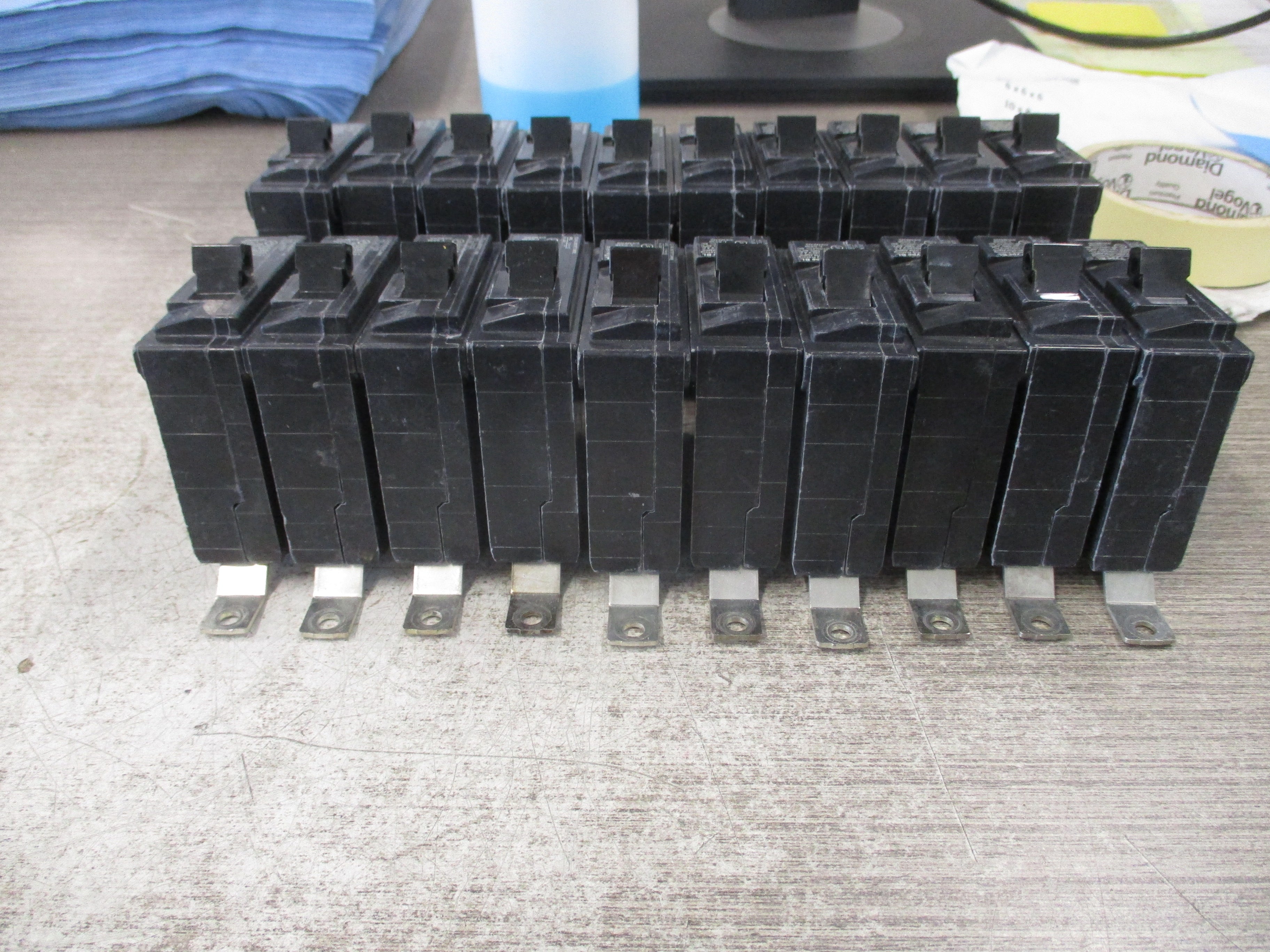 Siemens Bolt-on Circuit Breaker B120 120/240V 1P *Lot of 20* Used