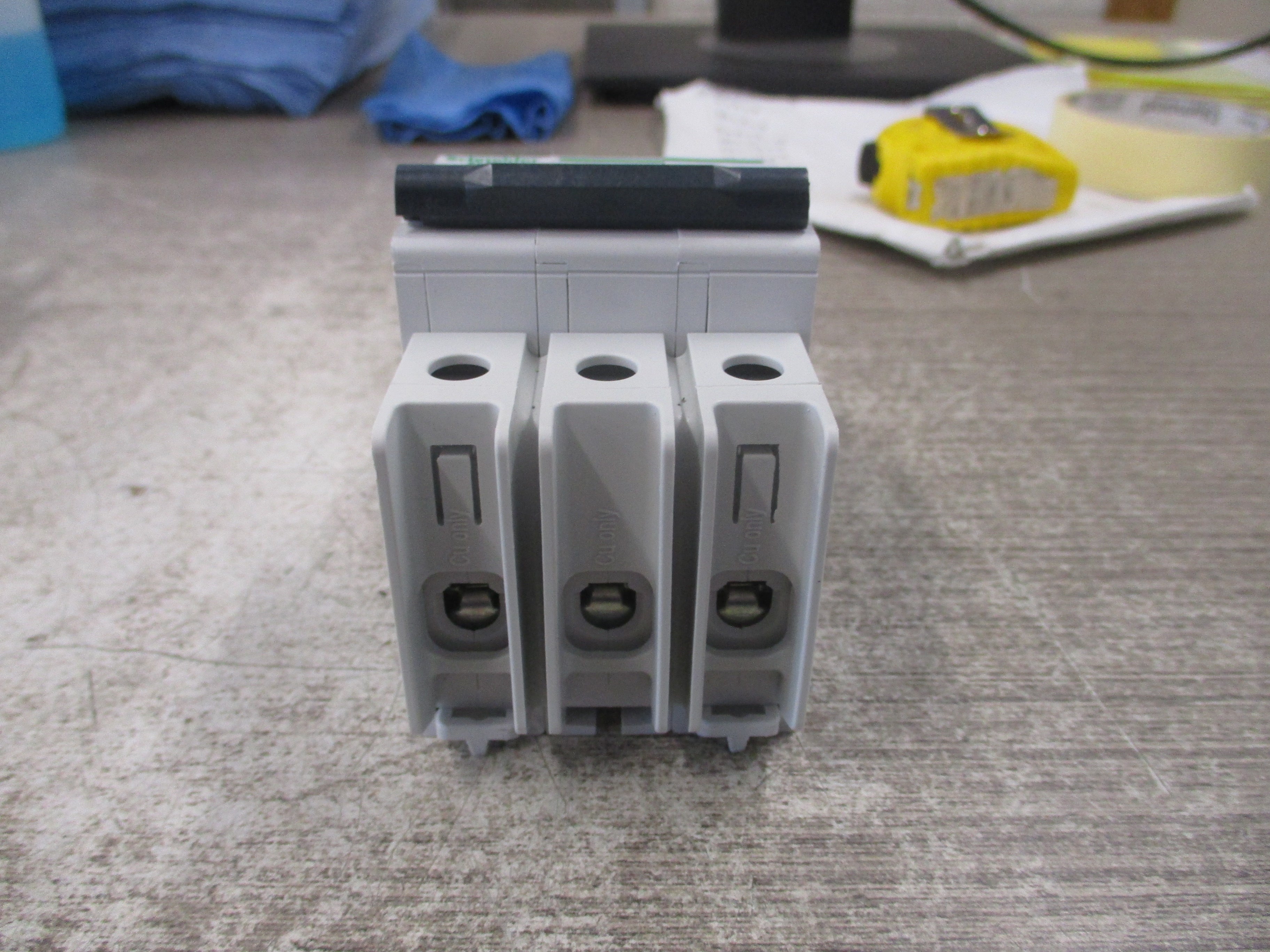 Schneider Electric Multi 9 Circuit Breaker M9F42315 15A 480Y/277V 3P Used