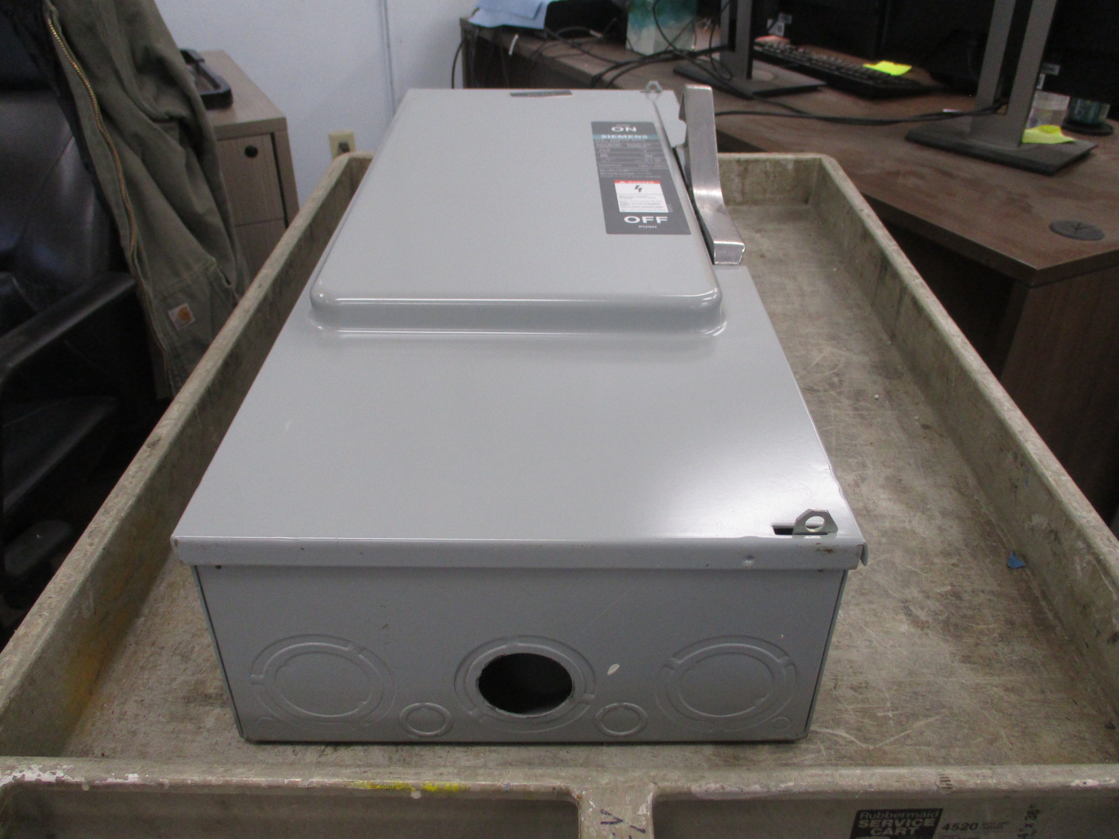 Siemens Fusible Safety Switch/Disconnect F354 200A 600V 3P Used
