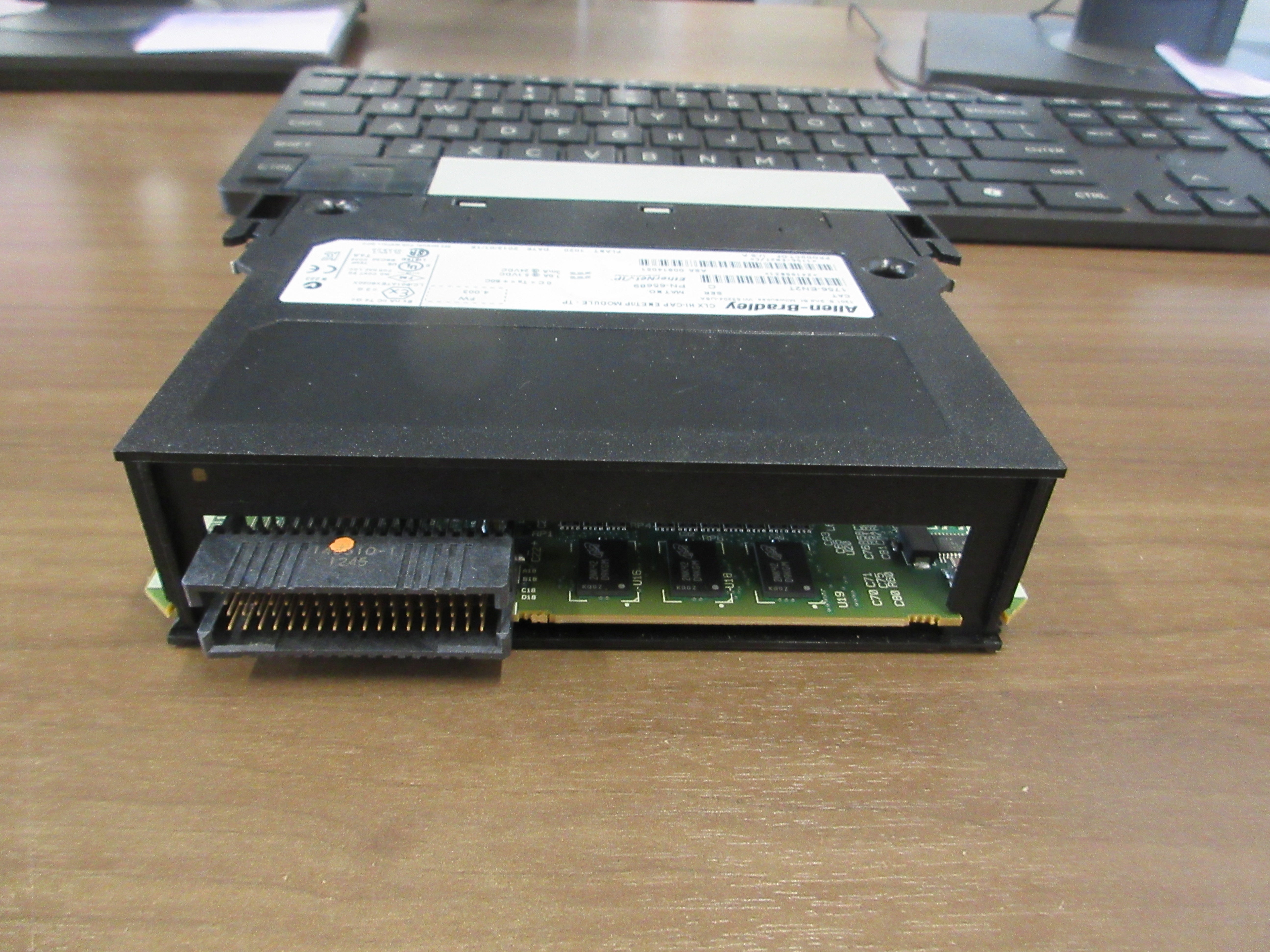 Allen-Bradley ControlLogix Hi-CAP ENET/IP Module 1756-EN2T Ser. C FW: 4.003 Used