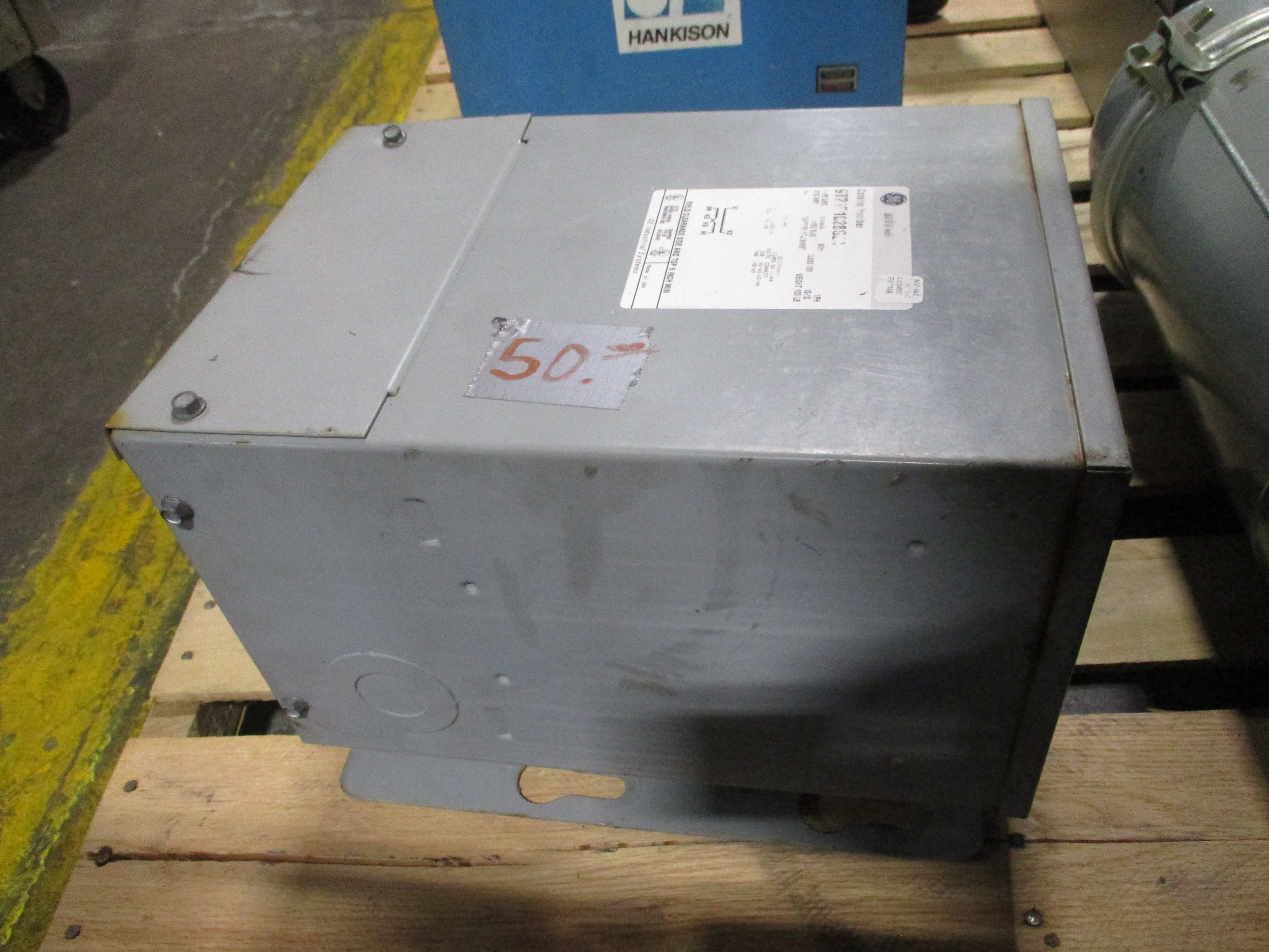 GE 3R Transformer 9T21B1028G24 5 KVA Pri: 208V Sec: 120/240V 1Ph 60Hz