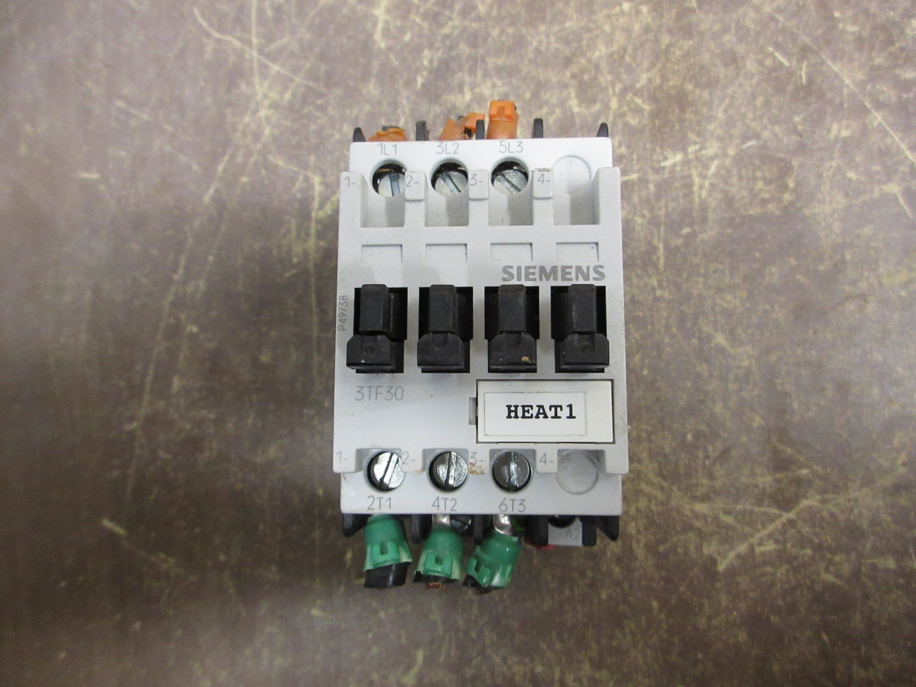 Siemens Contactor 3TF3000-0A 24V Coil 20A 600V Used