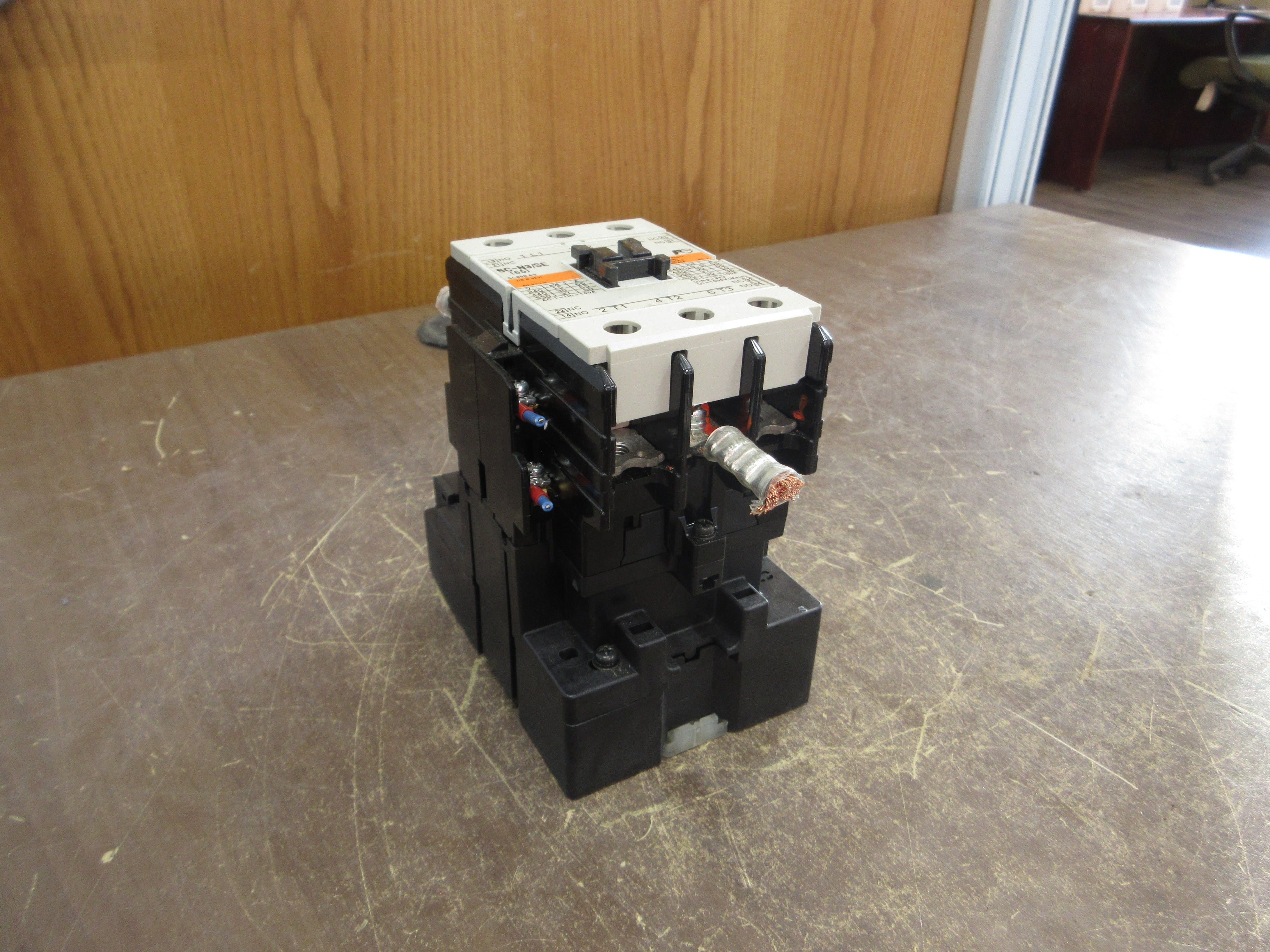 Fuji Electric SC-N3/SE [65] Contactor SC65BAS 24V AC/DC Coil 65A Used