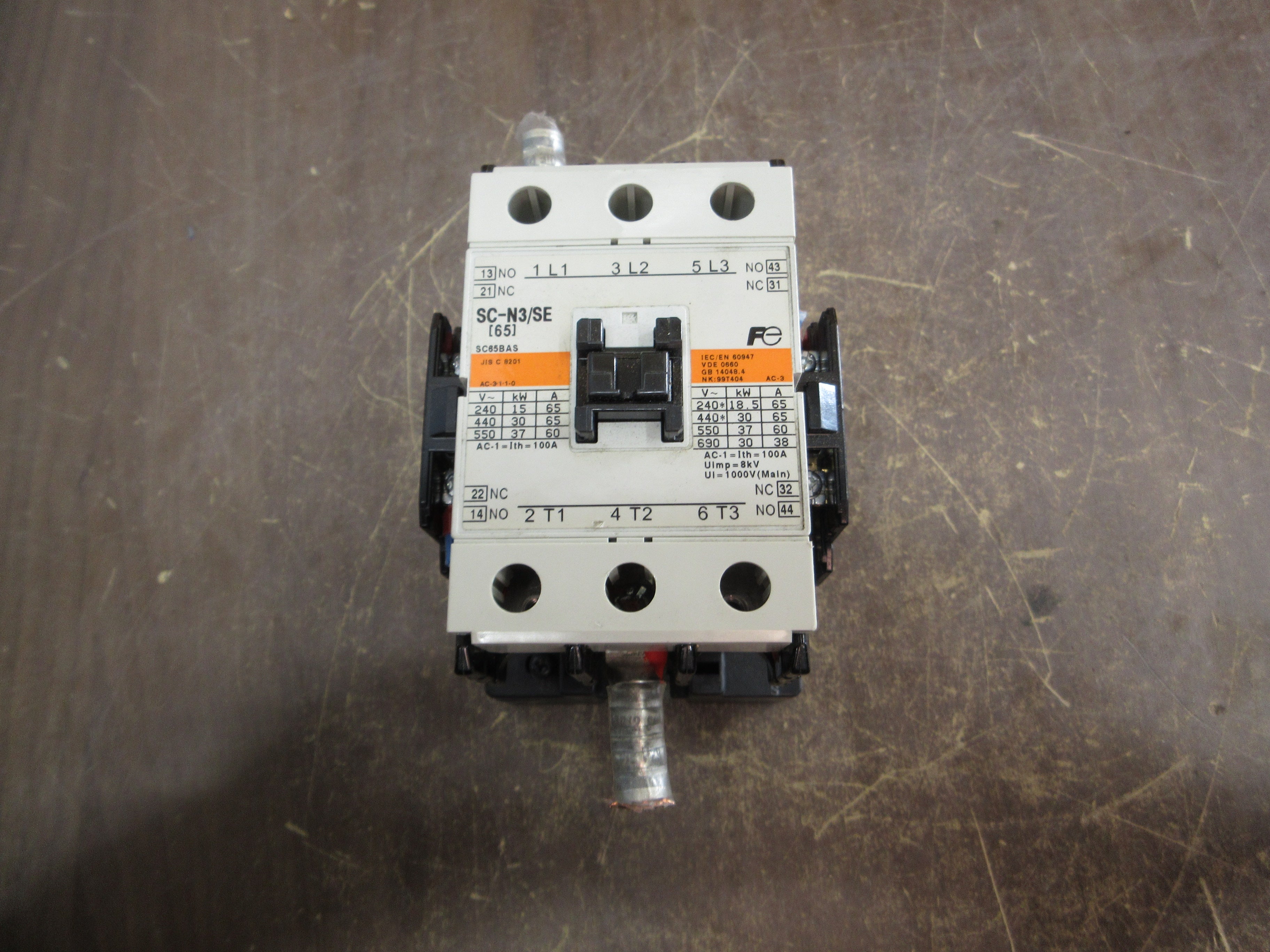 Fuji Electric SC-N3/SE [65] Contactor SC65BAS 24V AC/DC Coil 65A Used