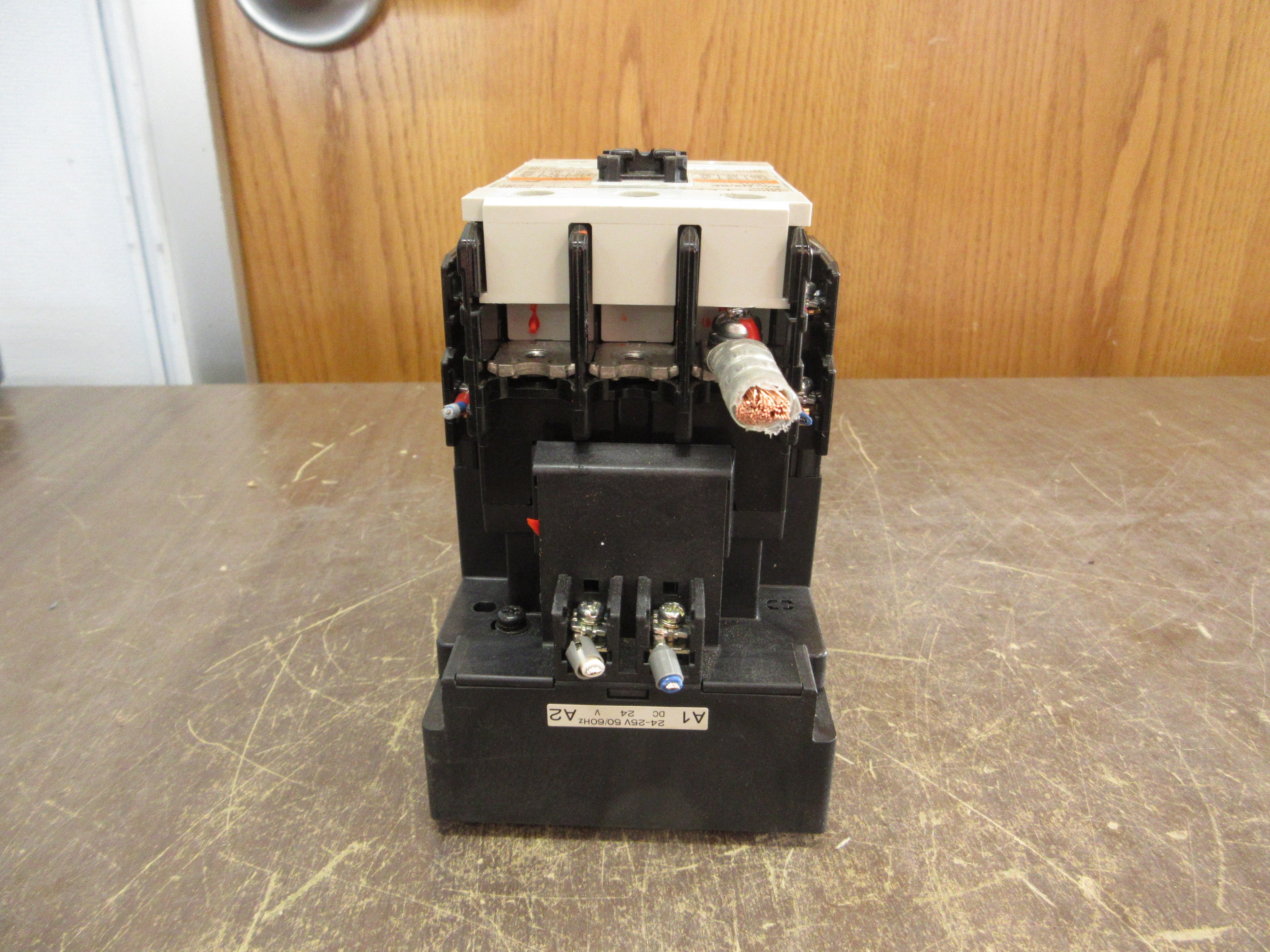 Fuji Electric SC-N3/SE [65] Contactor SC65BAS 24V AC/DC Coil 65A Used