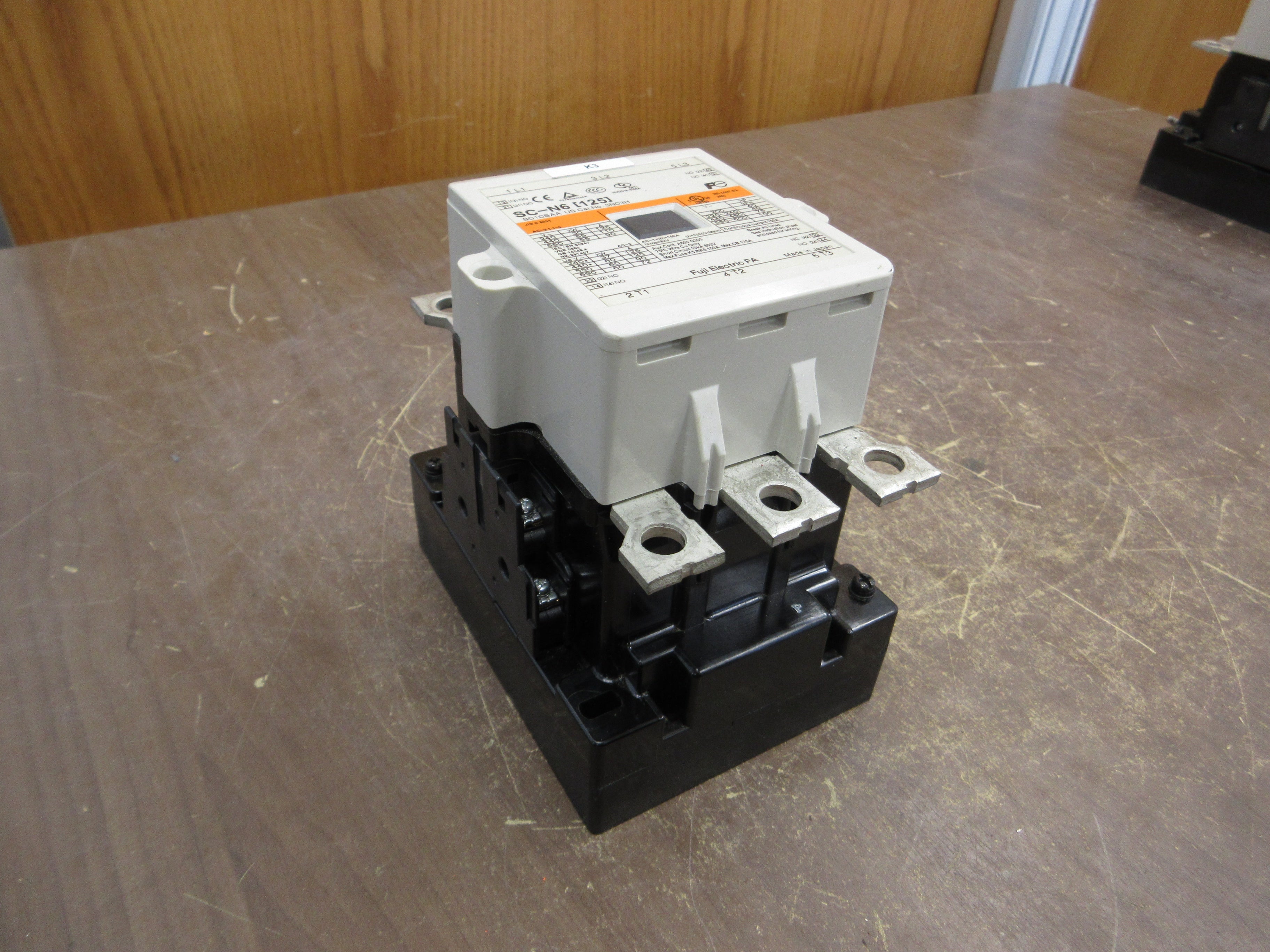 Fuji Electric SC-N6[125] Contactor 3NC3H 24V AC/DC Coil 150A Used