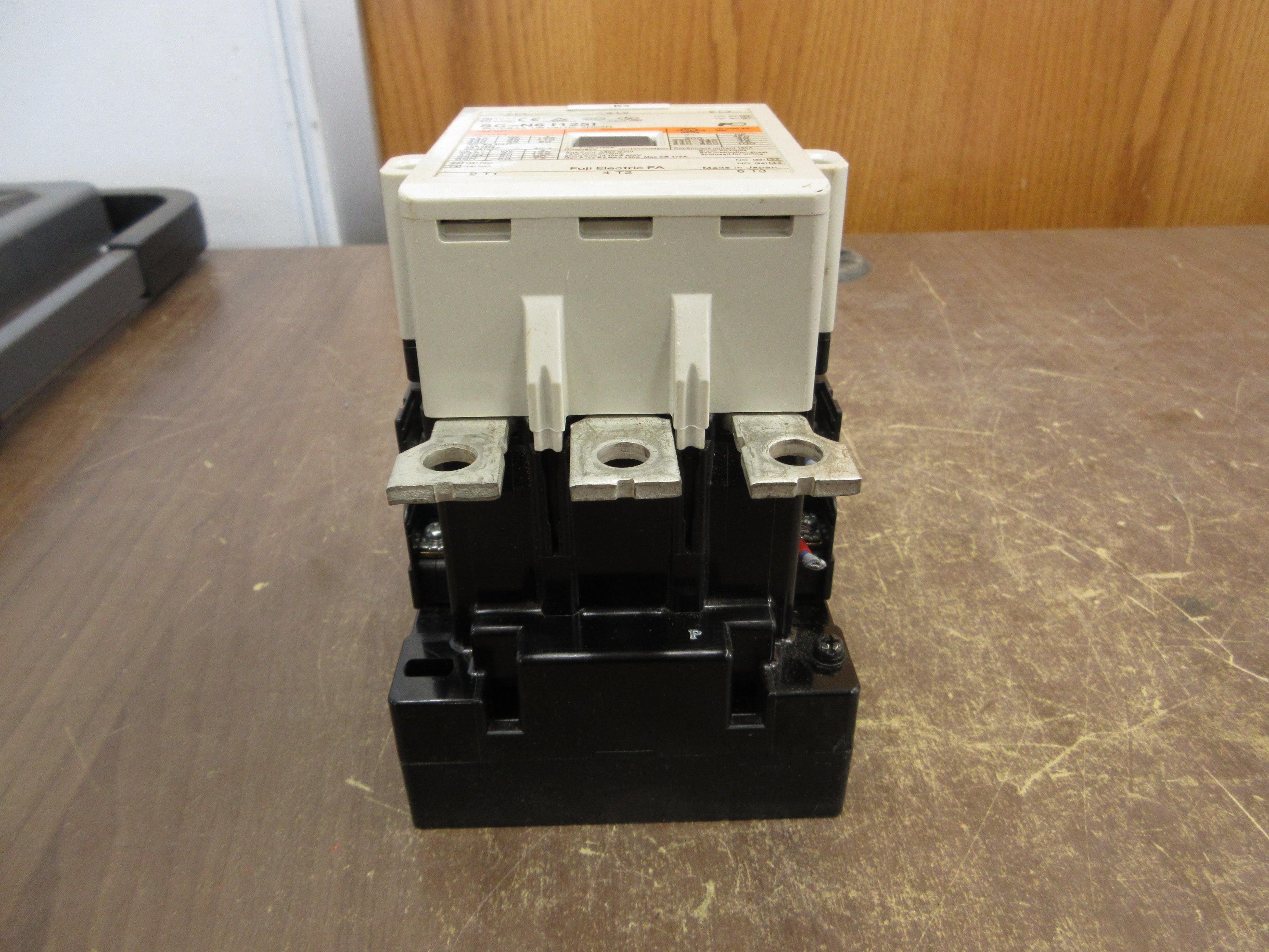 Fuji Electric SC-N6[125] Contactor 3NC3H 24V AC/DC Coil 150A Used