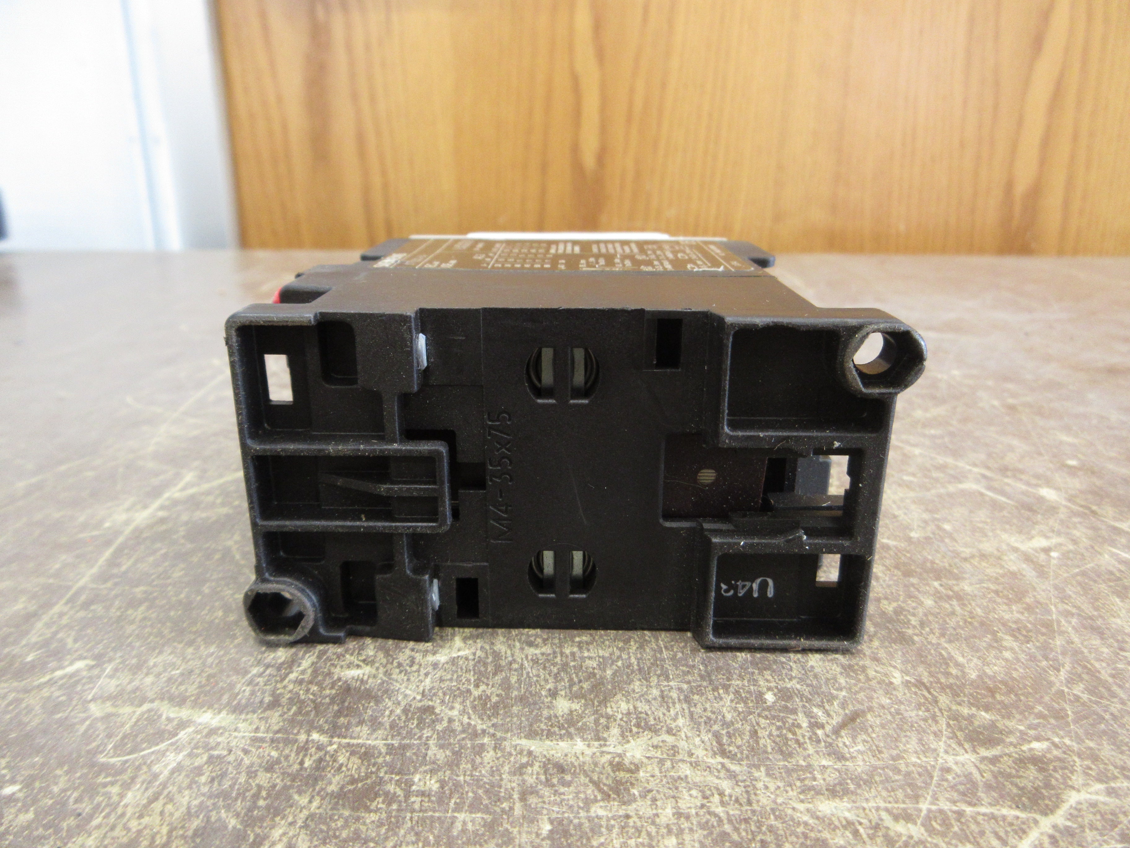 Siemens Contactor 3TF3300-0A 24V Coil 30A 600V w/ (1) Aux Contact Used