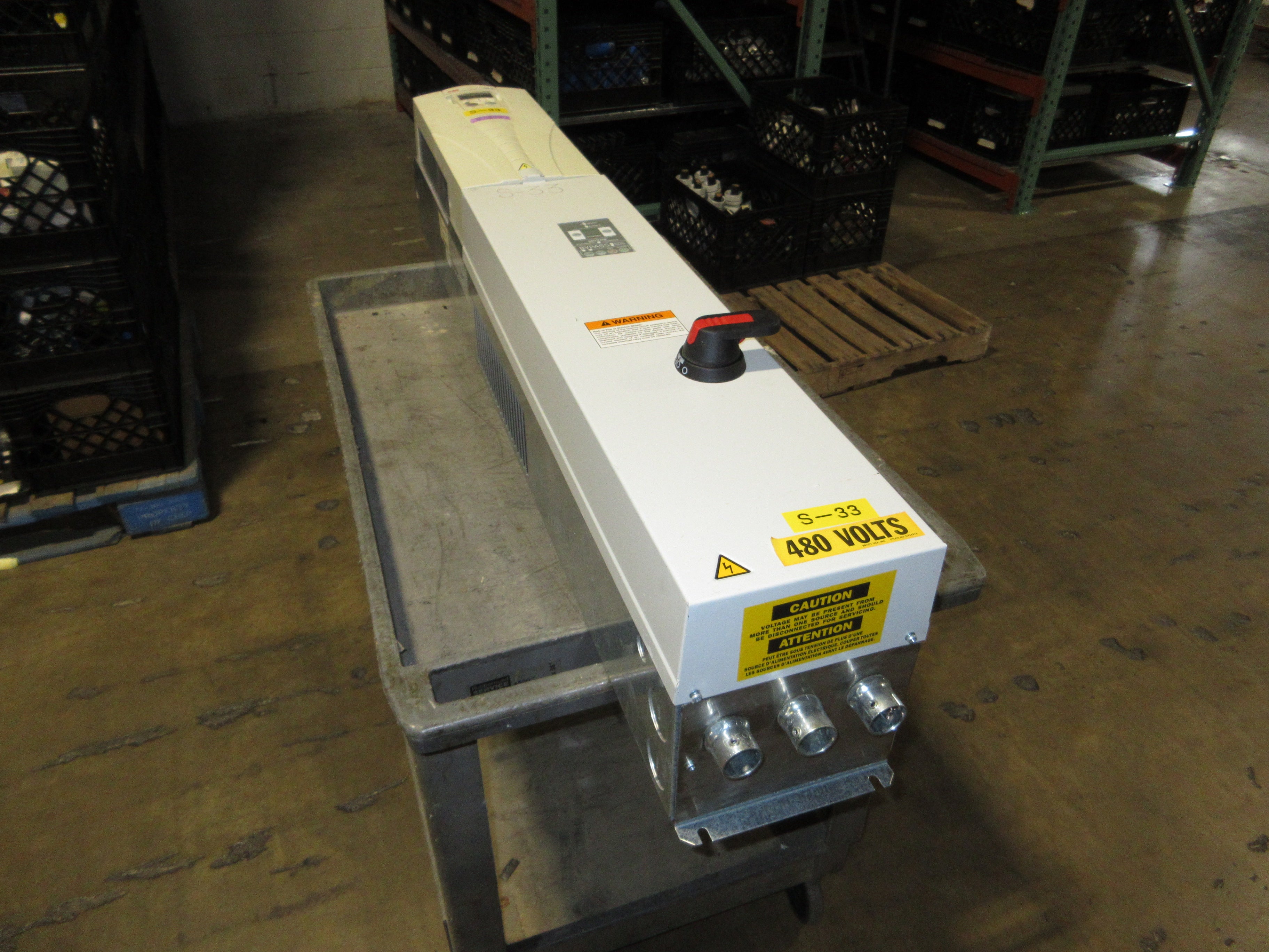 ABB ACH550 AC Drive w/ Bypass ACH550-VD-038A-4+F267 25HP 3Ph w/ Keypad Used