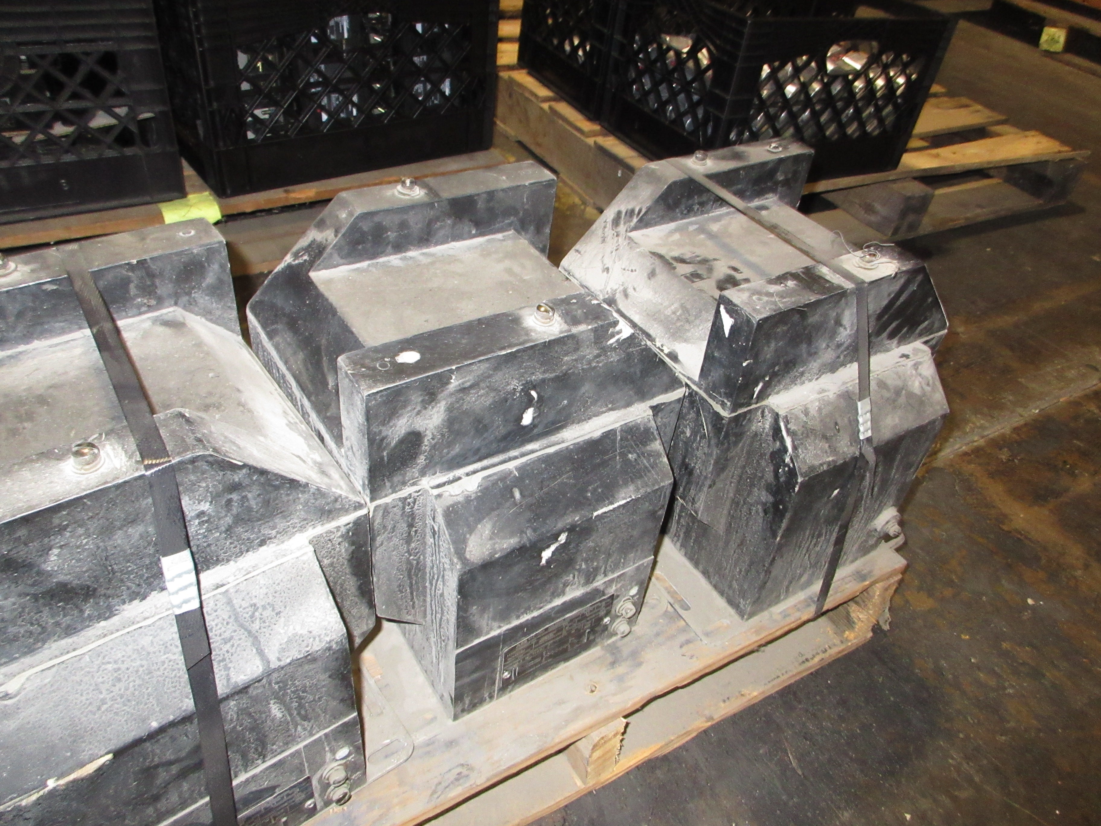 ABB VIZ-15G Voltage Transformer 9629A81G02 Ratio 120:1 Pri: 24940GY/14400V 60Hz