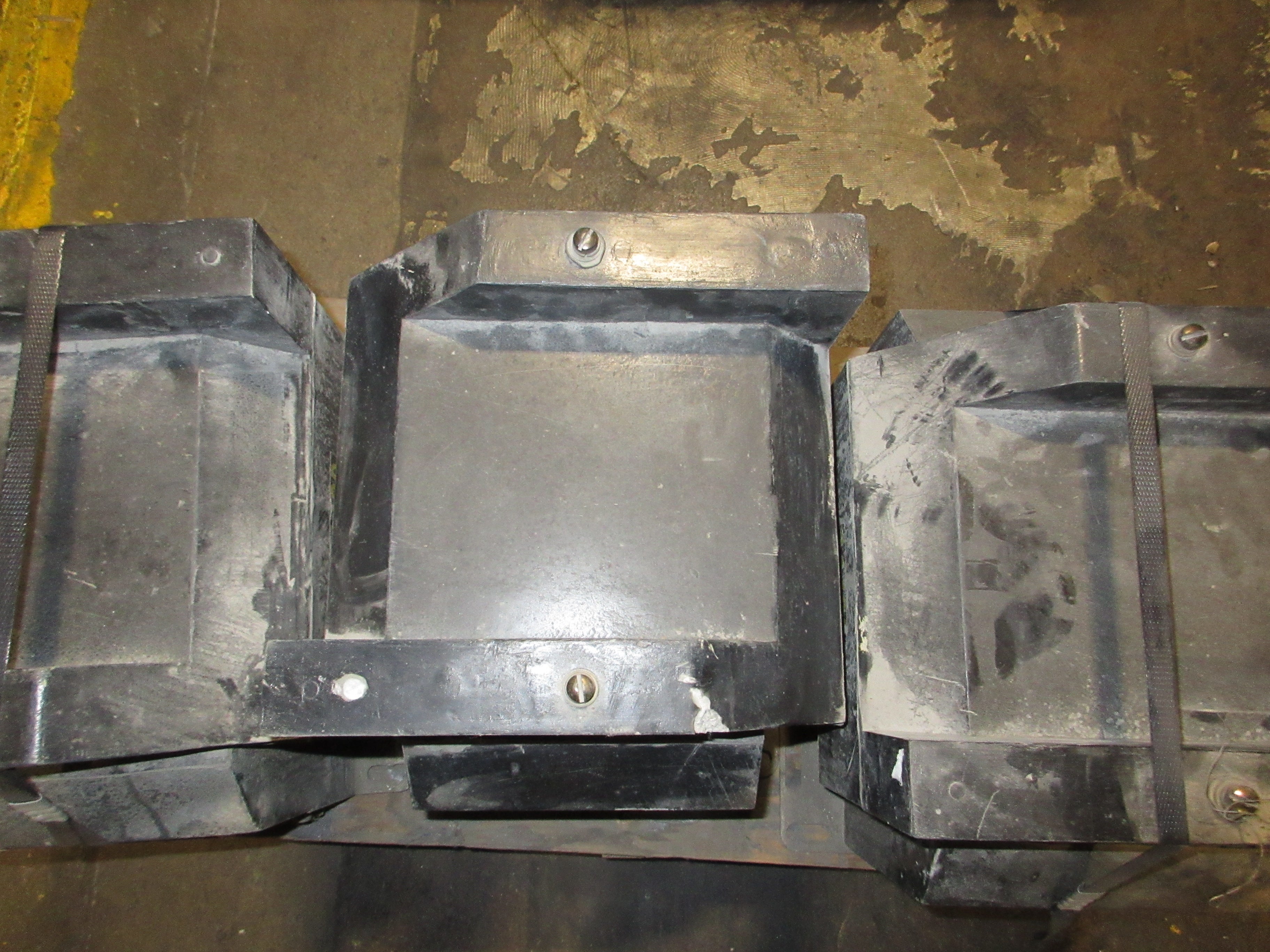 ABB VIZ-15G Voltage Transformer 9629A81G02 Ratio 120:1 Pri: 24940GY/14400V 60Hz