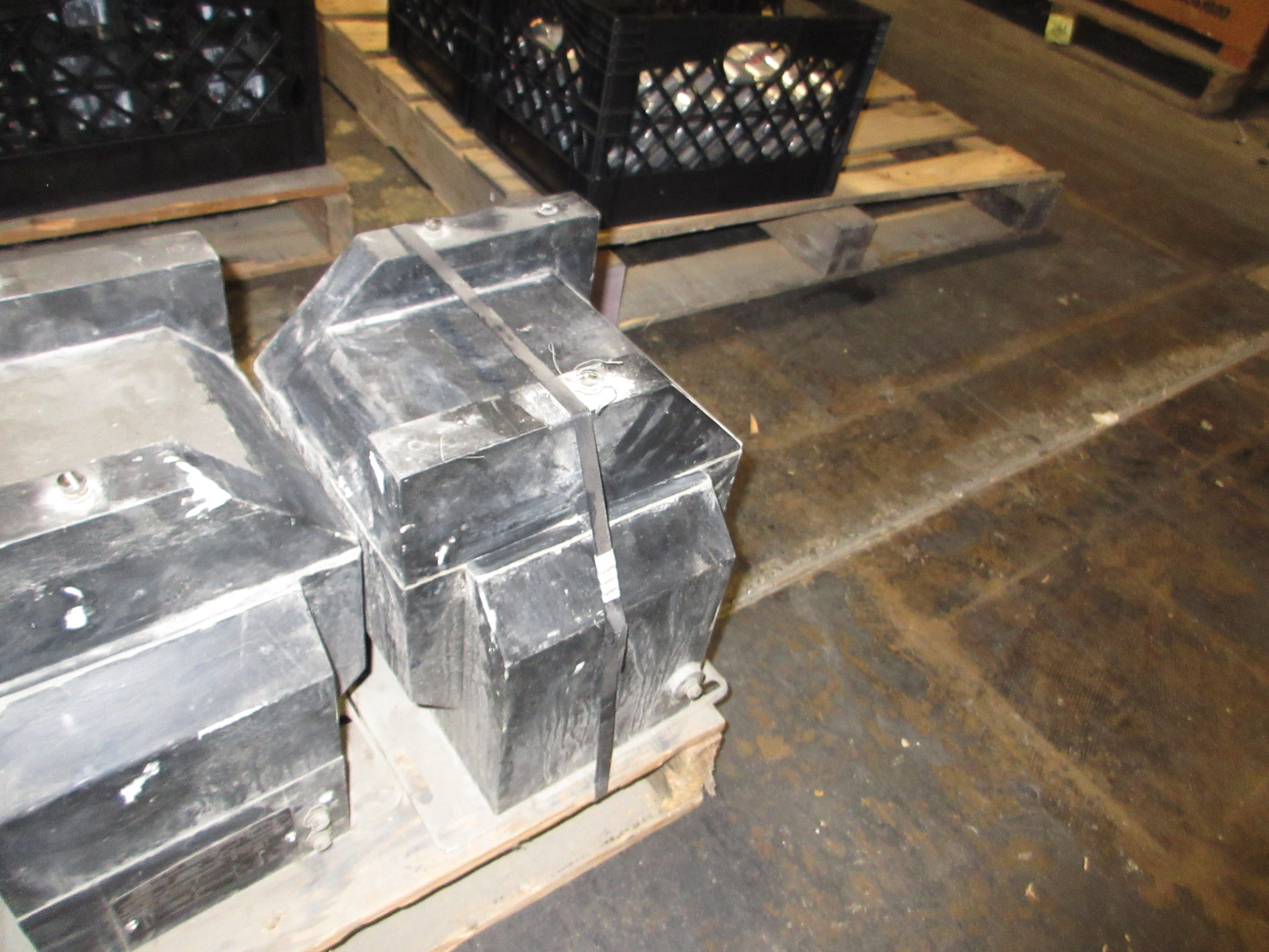 ABB VIZ-15G Voltage Transformer 9629A81G02 Ratio 120:1 Pri: 24940GY/14400V 60Hz