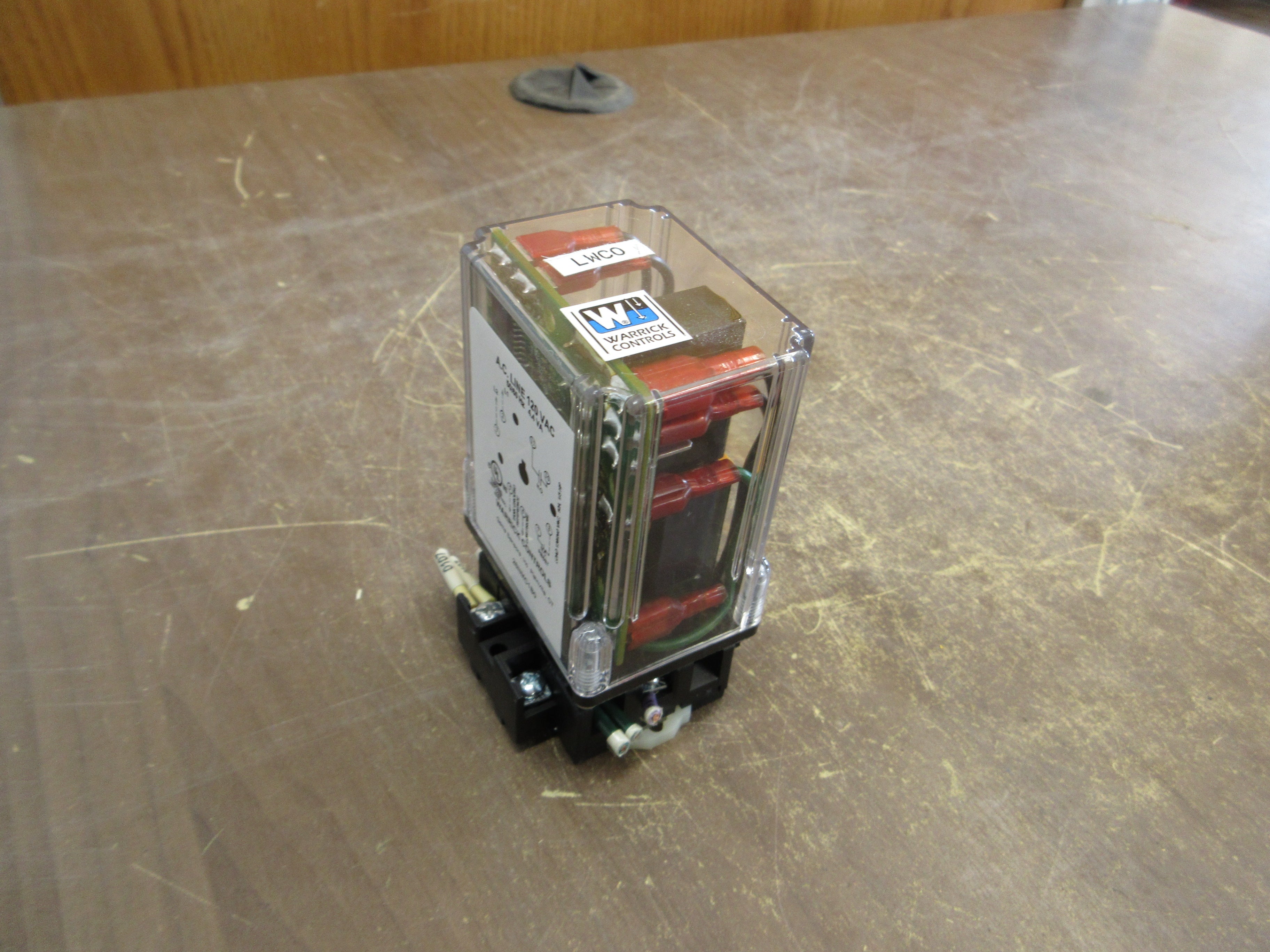 Warrick Controls Liquid Level Relay 26NMC1B0 120V 50/60Hz 4.4VA w/ Base Used
