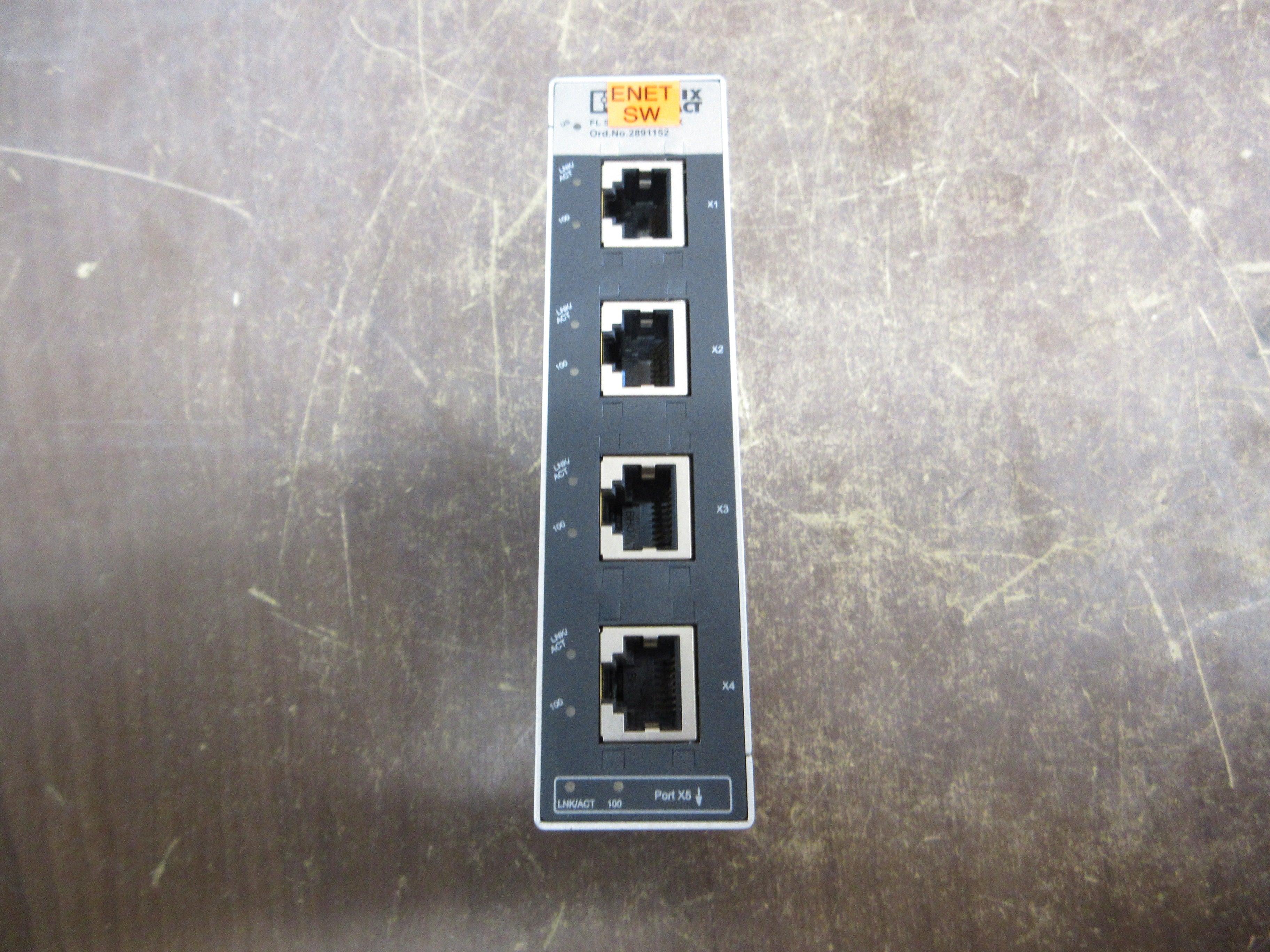 Phoenix Contact FL Switch 2891152 HW: 13 SFN 5TX Used