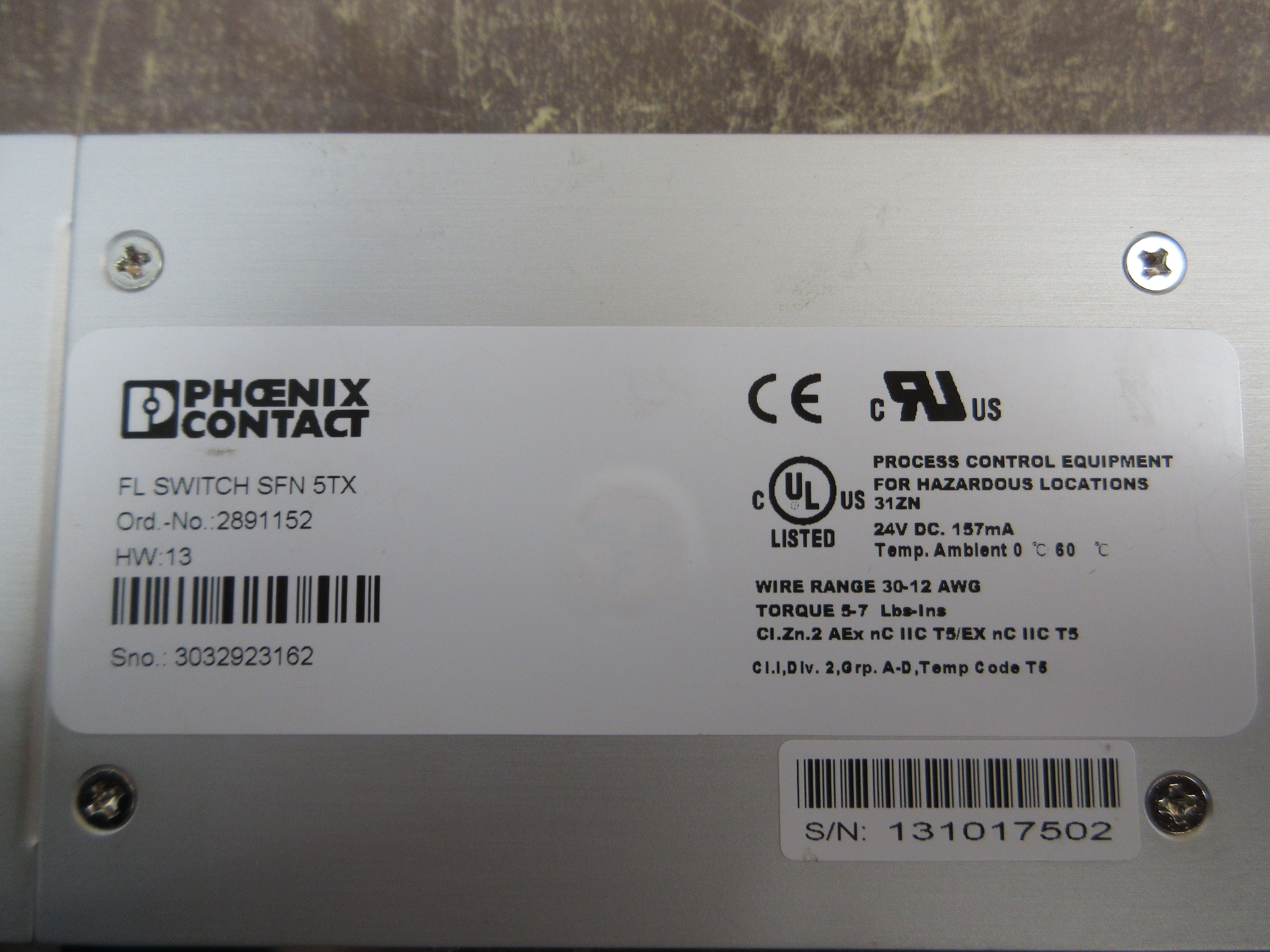 Phoenix Contact FL Switch 2891152 HW: 13 SFN 5TX Used