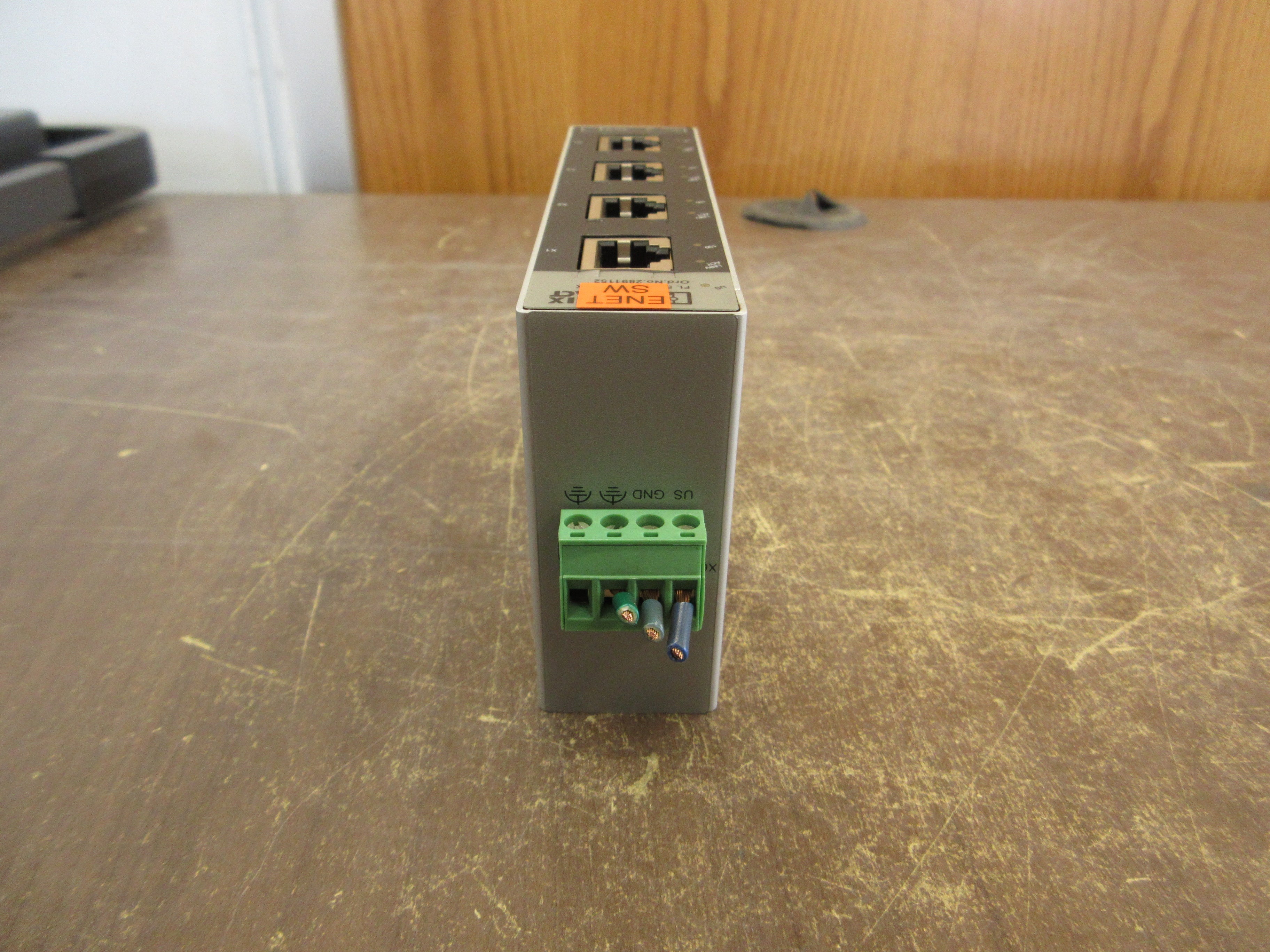 Phoenix Contact FL Switch 2891152 HW: 13 SFN 5TX Used