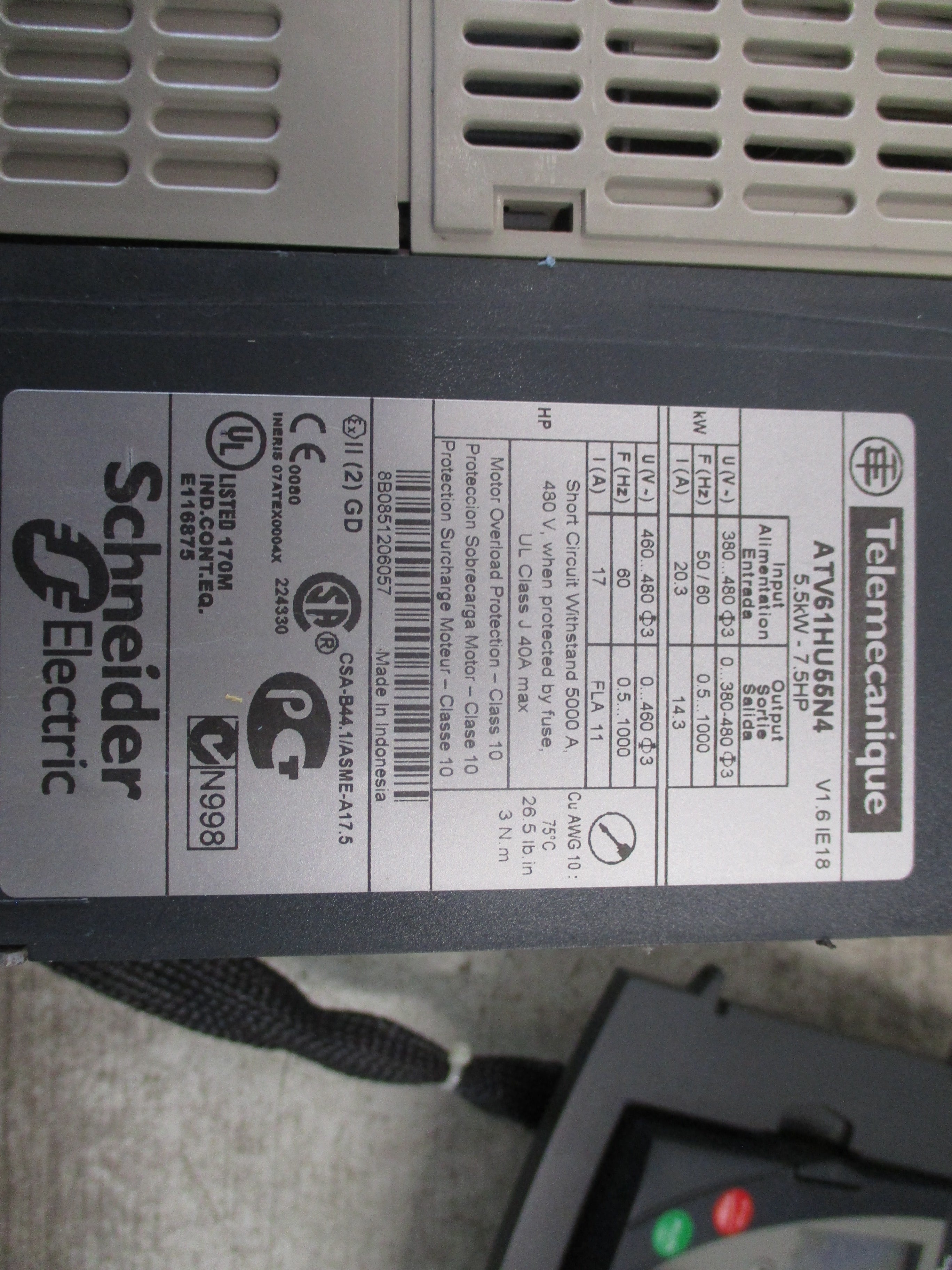 Schneider Electric AC Drive ATV61HU55N4 7.5HP 3Ph Input: 380-480V 50/60Hz 20.3A