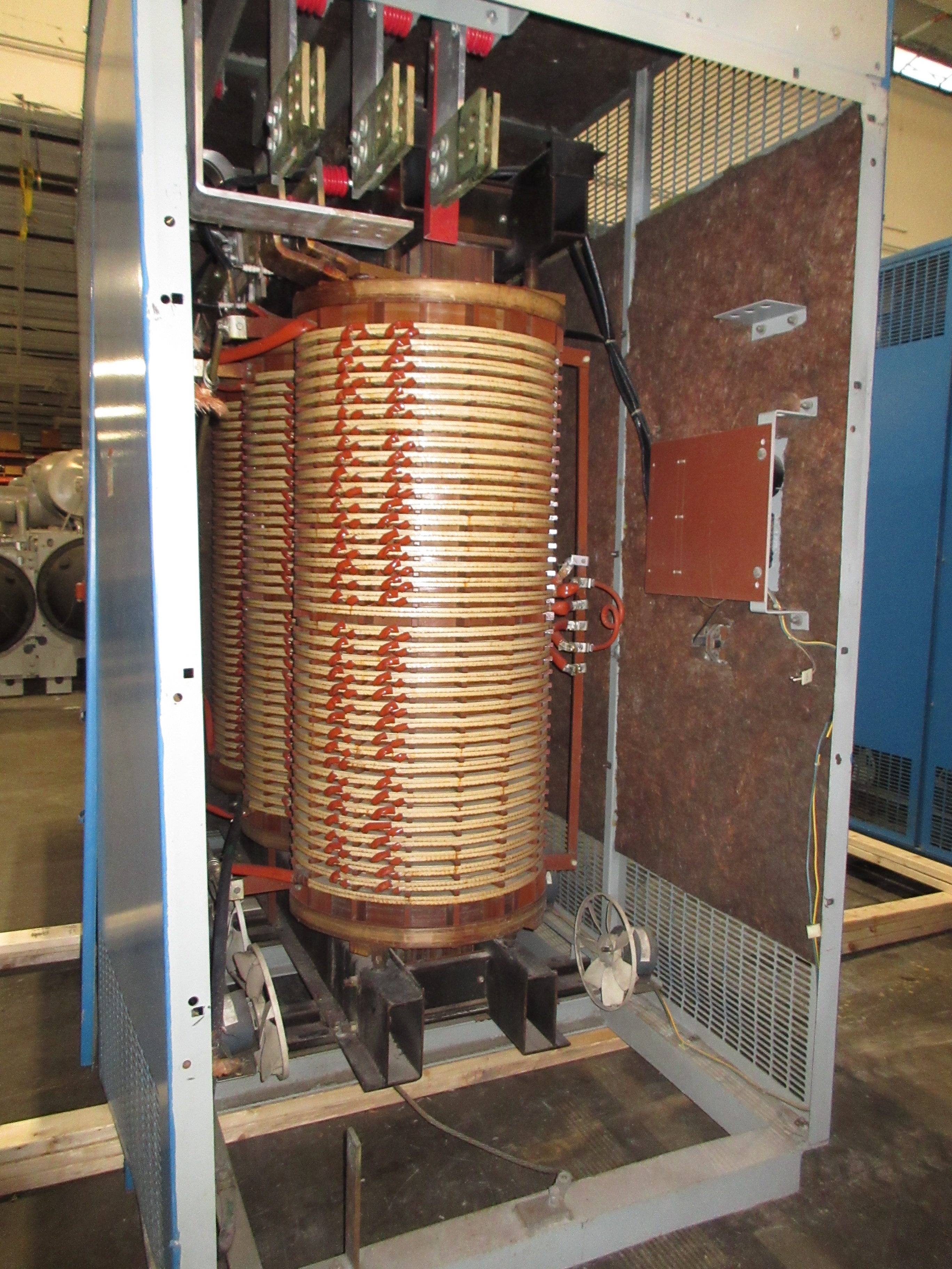 Siemens-Allis Transformer 2500kVA 3Ph 60Hz Pri: 4160V Sec: 480Y/120V Used